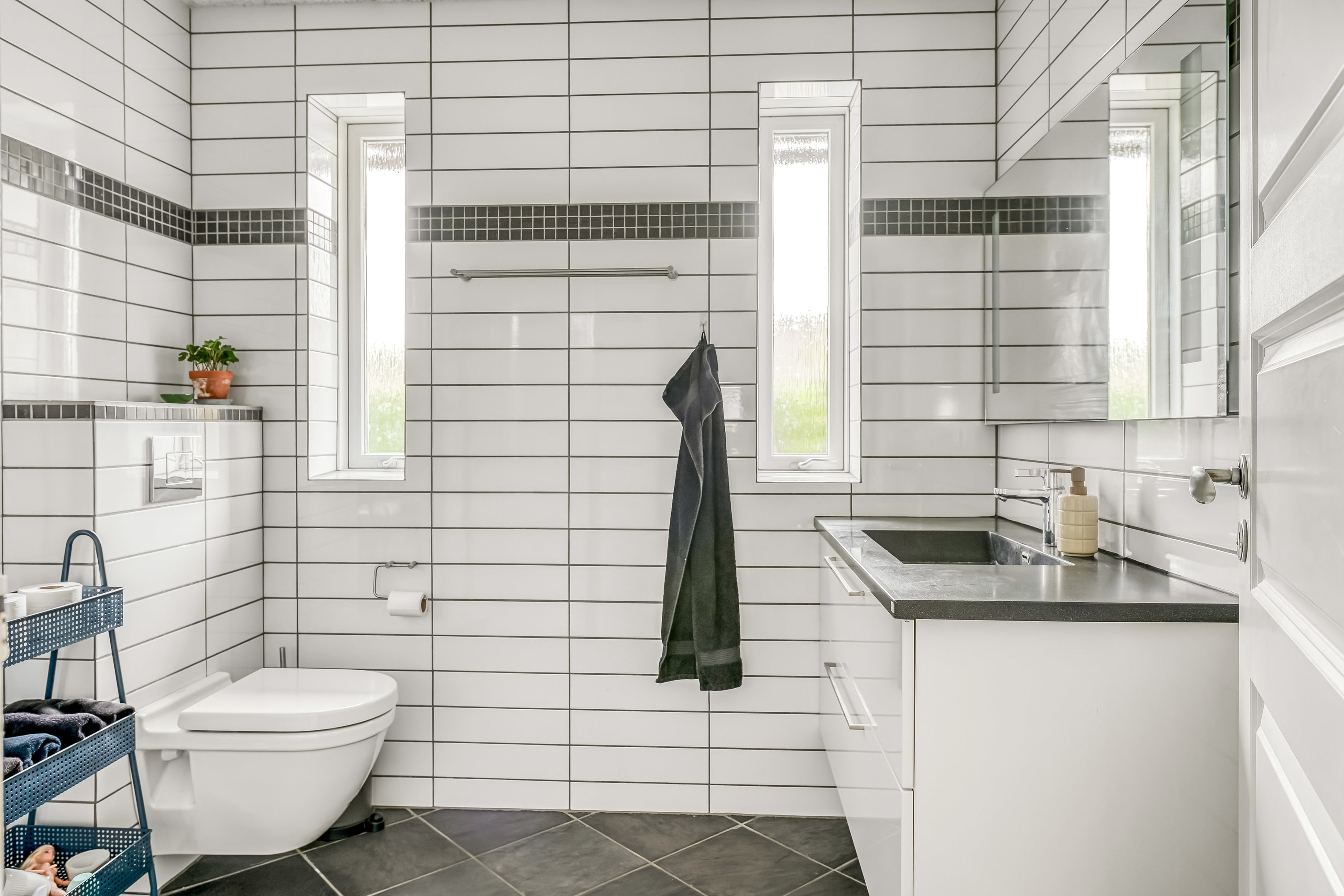 Fremhævet toilet billede i fuldskærmstilstand. Billede af Gl Møllevej 19, 6840 Oksbøl