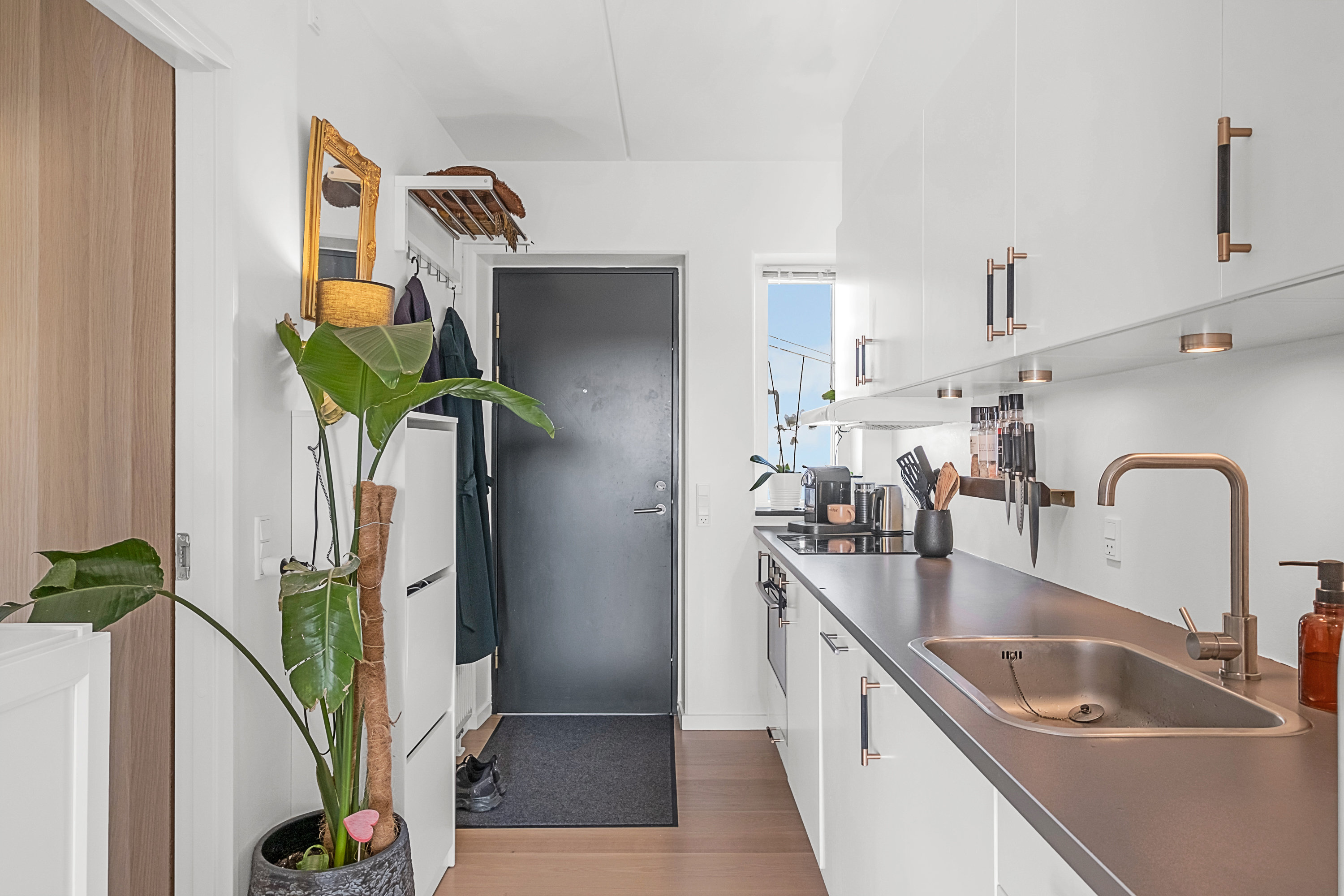 Fremhævet køkken billede i fuldskærmstilstand. Billede af Gebauersgade 2, 4. 25., 8000 Aarhus C