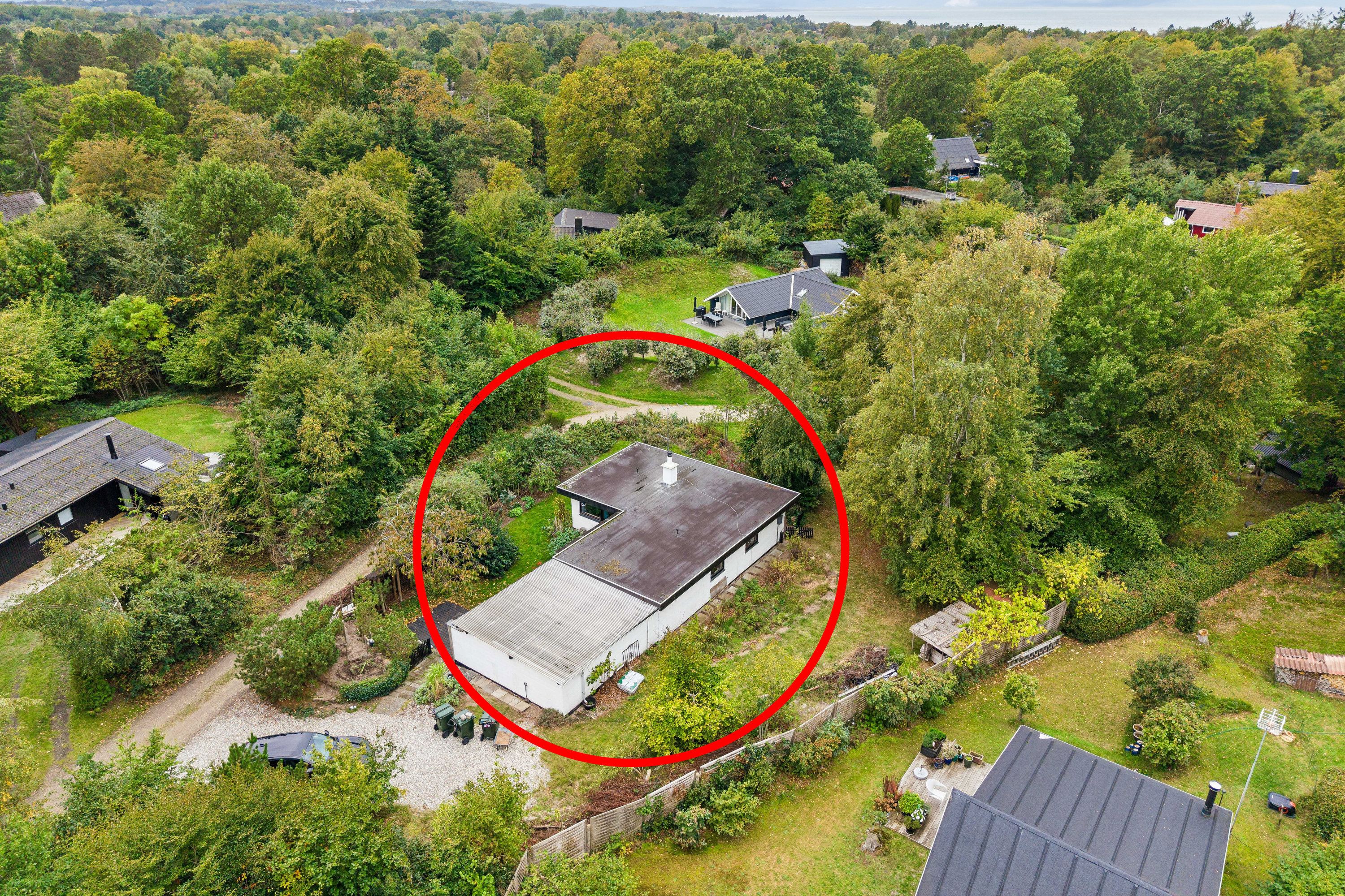 Fremhævet luftfoto billede i fuldskærmstilstand. Billede af Benzonstien 29, Fjellerup Strand, 8585 Glesborg