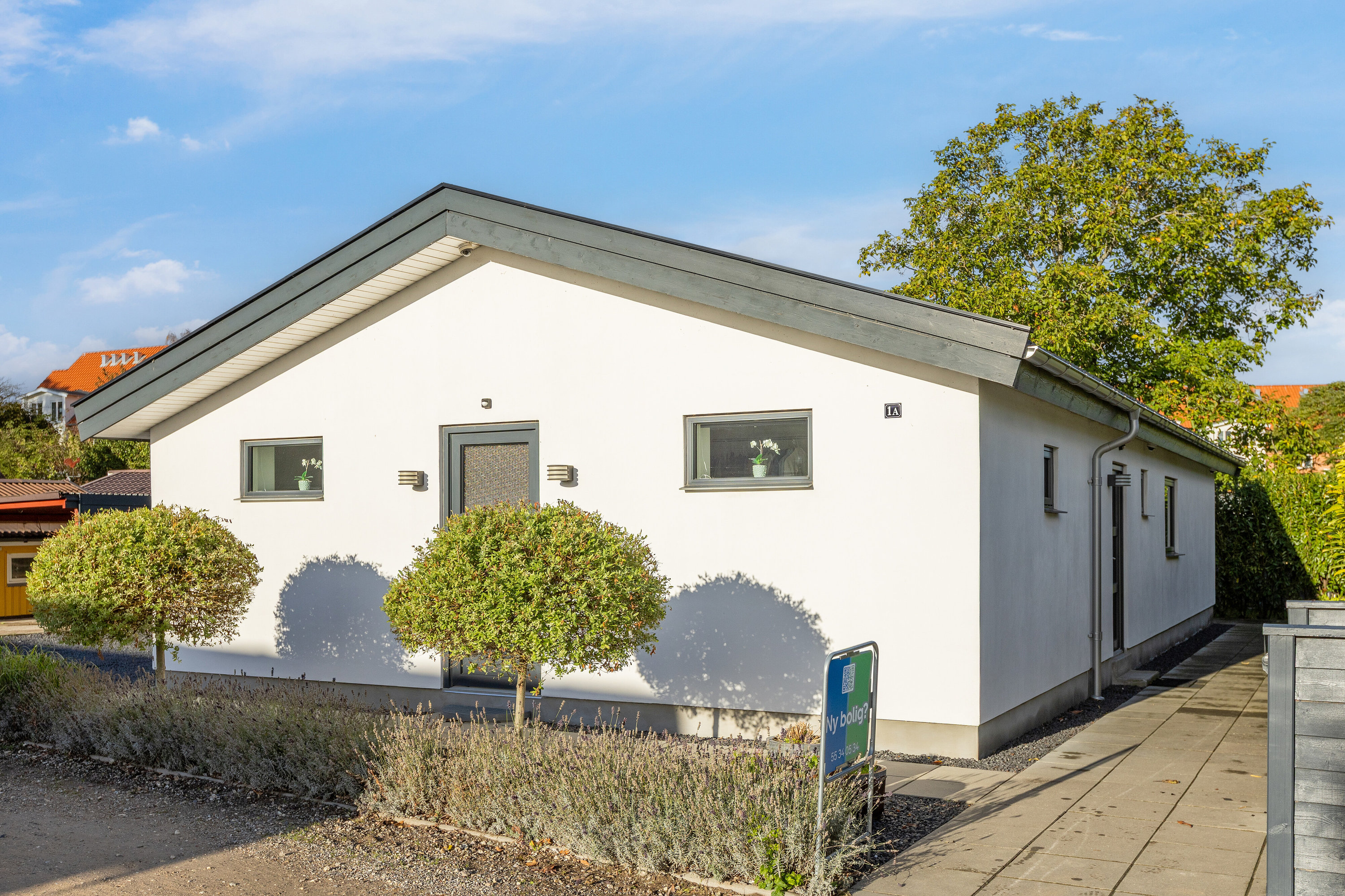 Fremhævet facade billede i fuldskærmstilstand. Billede af Valdal 1A, 4760 Vordingborg