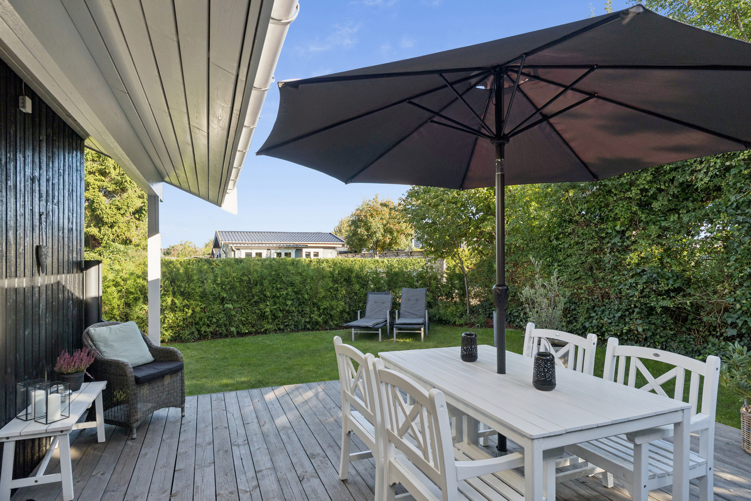 Fremhævet overdækket terrasse billede i fuldskærmstilstand. Billede af Græsholmen 22, 2650 Hvidovre