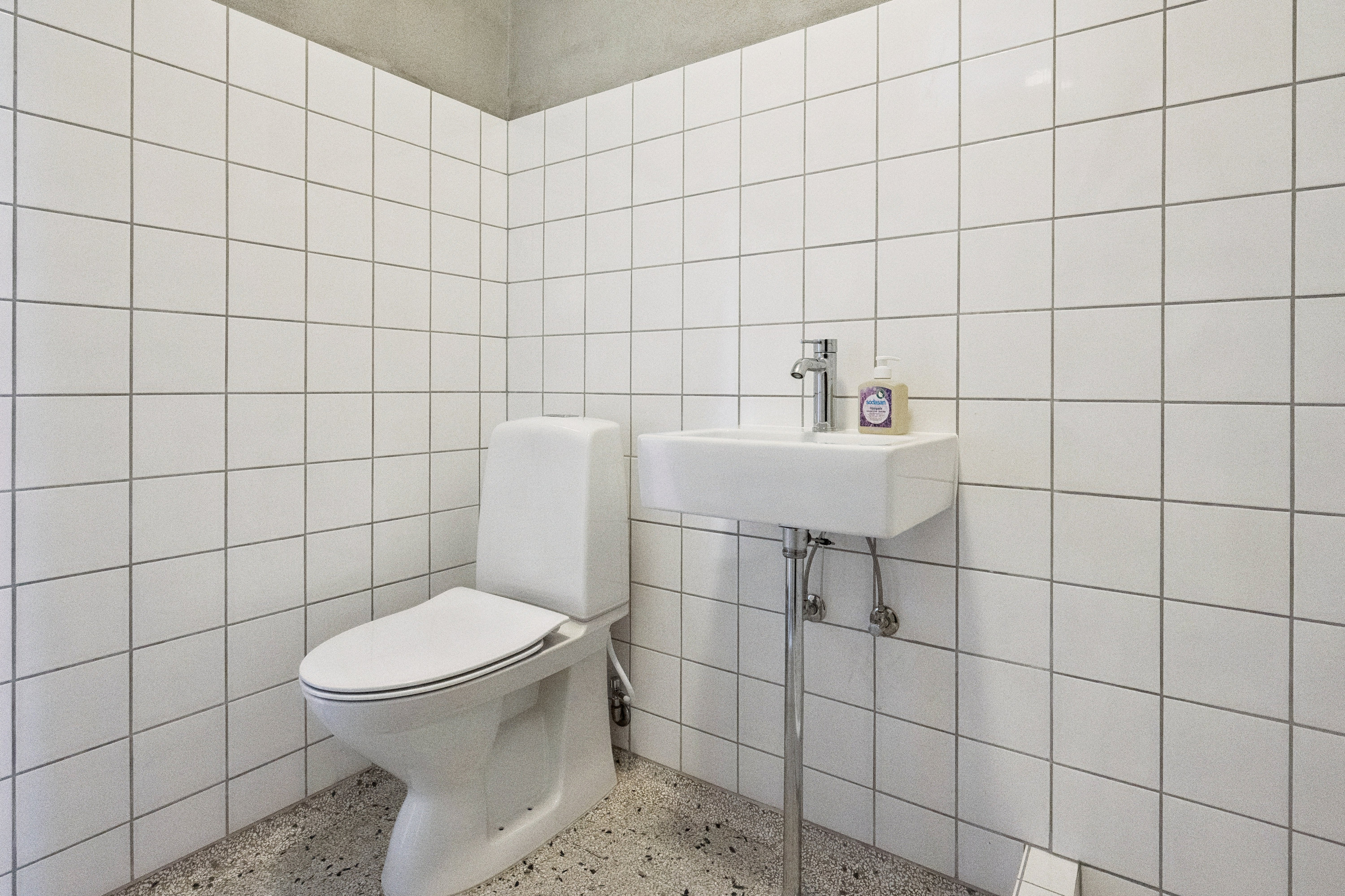 Fremhævet badeværelse billede i fuldskærmstilstand. Billede af Marselis Boulevard 38, 6. 608., 8000 Aarhus C