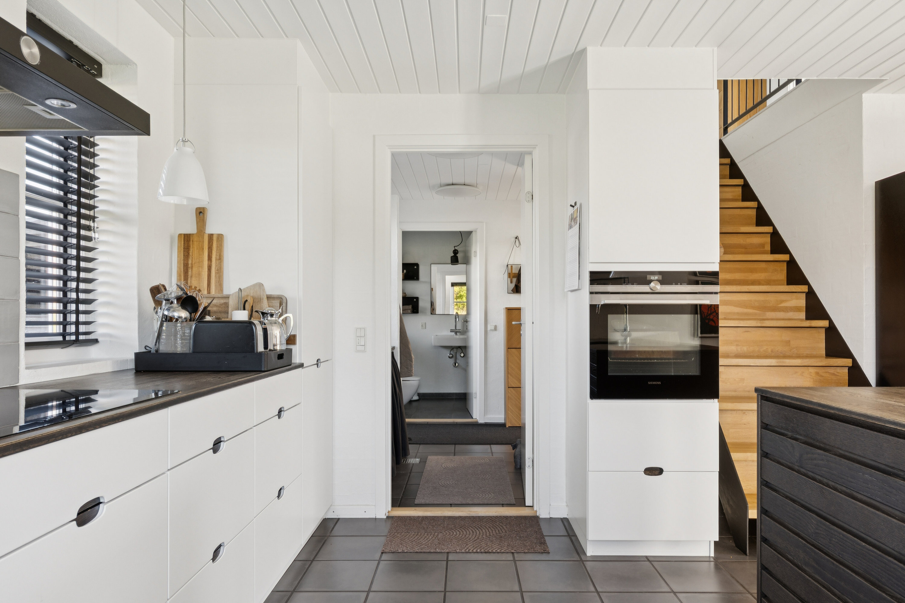 Fremhævet køkken billede i fuldskærmstilstand. Billede af Nørretoft 16, Løjt Kirkeby, 6200 Aabenraa
