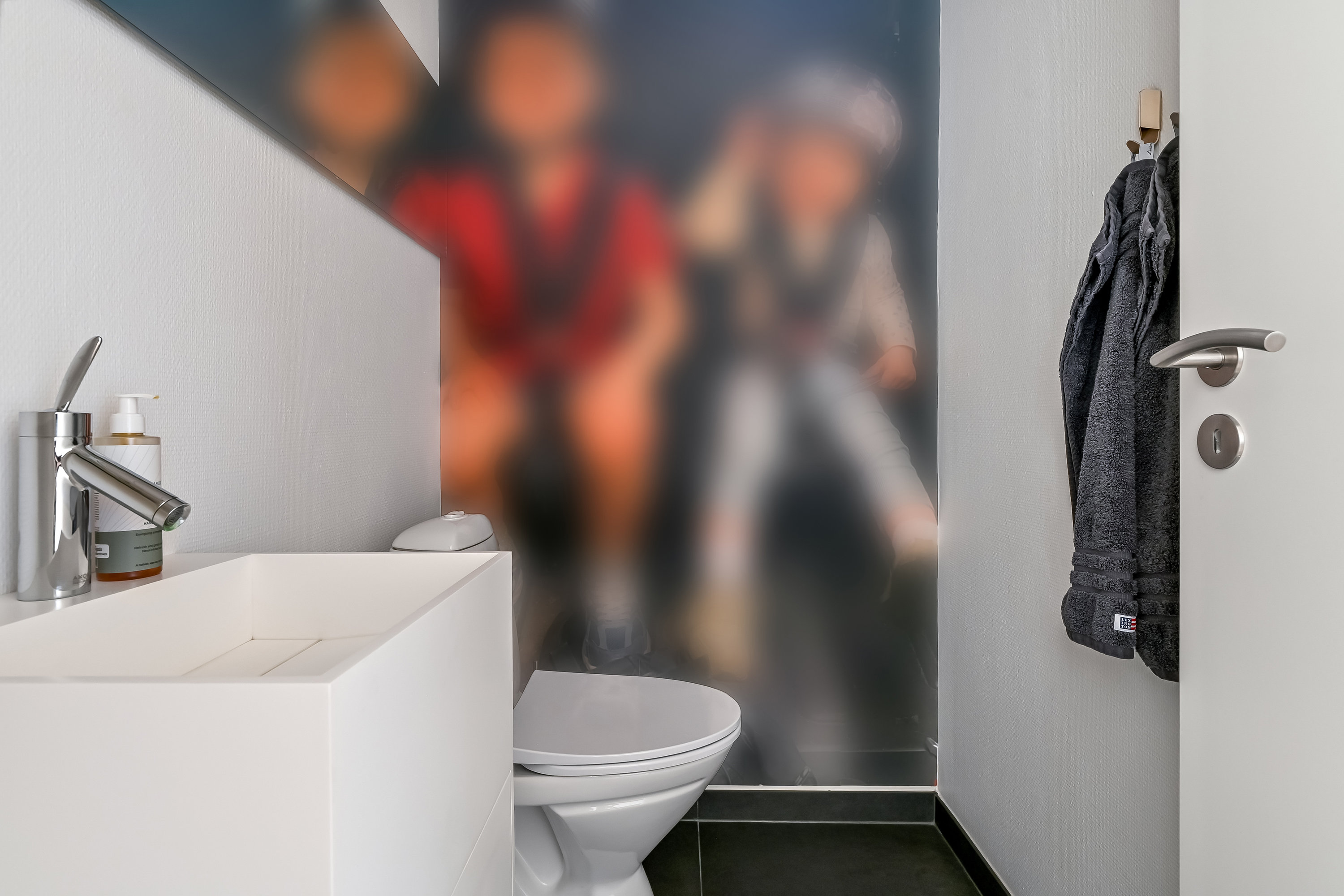Fremhævet gæstetoilet billede i fuldskærmstilstand. Billede af Nørholmvej 56, 7400 Herning