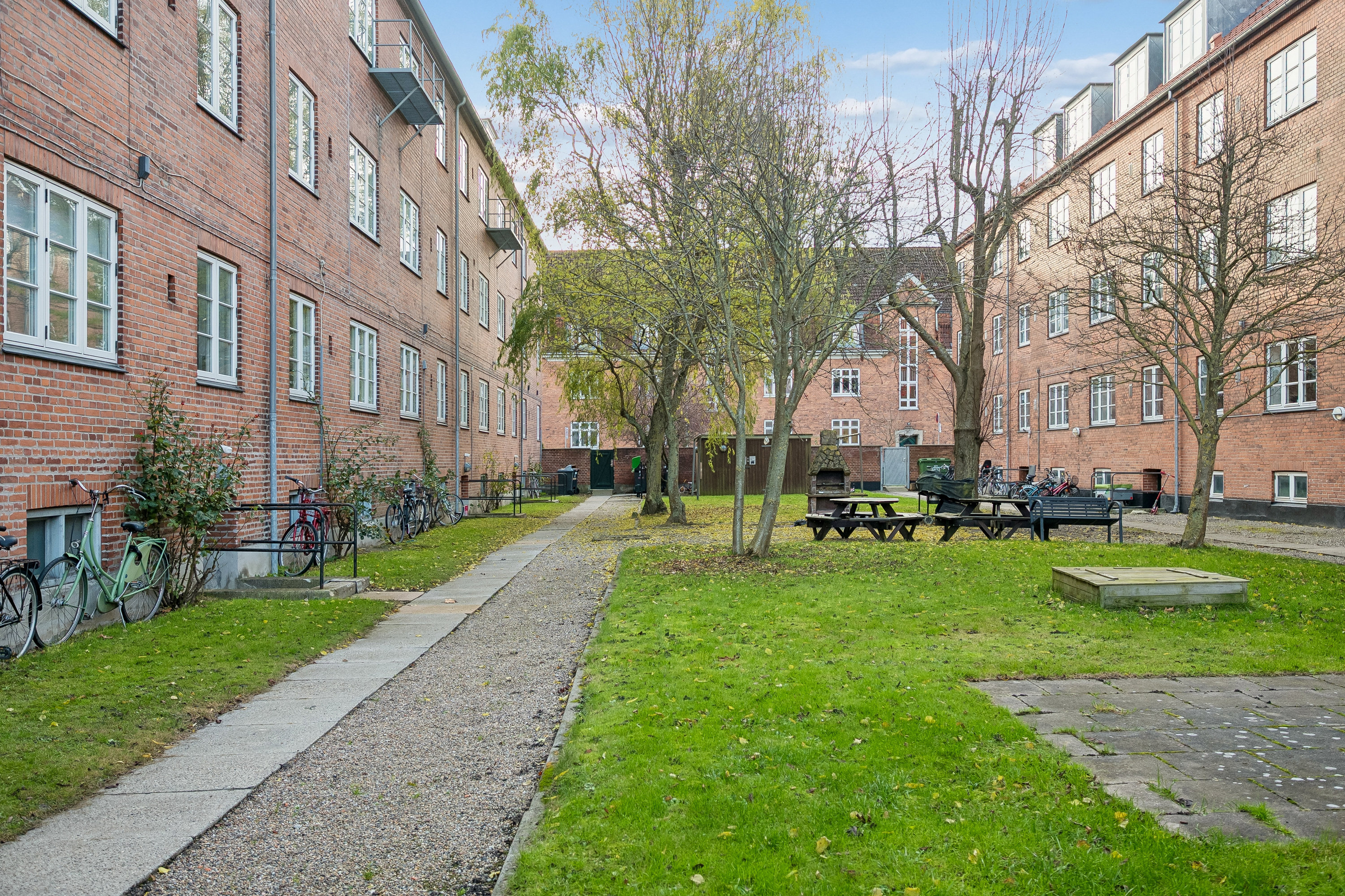 Fremhævet andet billede i fuldskærmstilstand. Billede af Roskildevej 155, 3., 2500 Valby