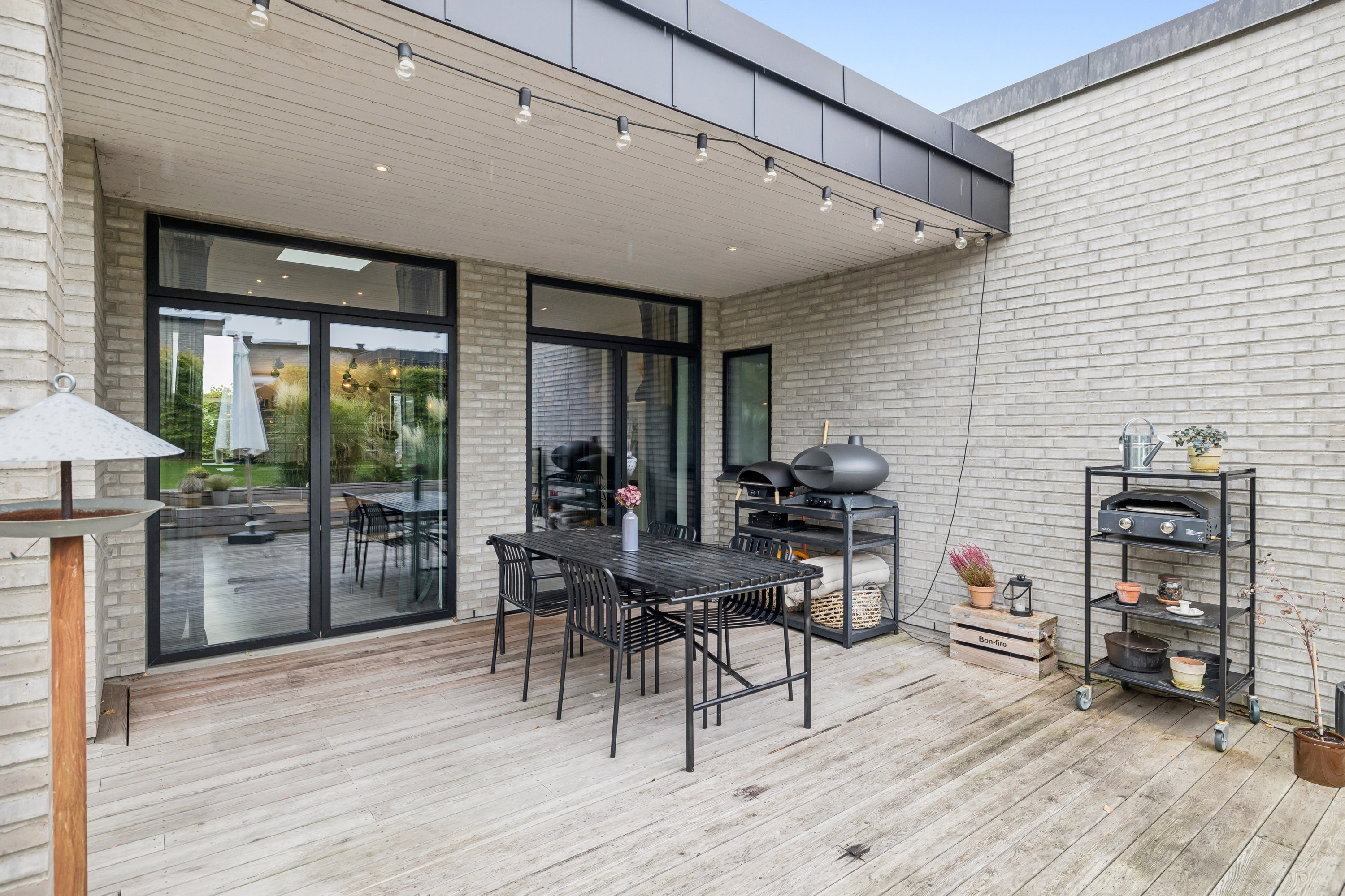 Fremhævet terrasse billede i fuldskærmstilstand. Billede af Prins Christians Vænge 10, Skanderborg Bakker, 8660 Skanderborg