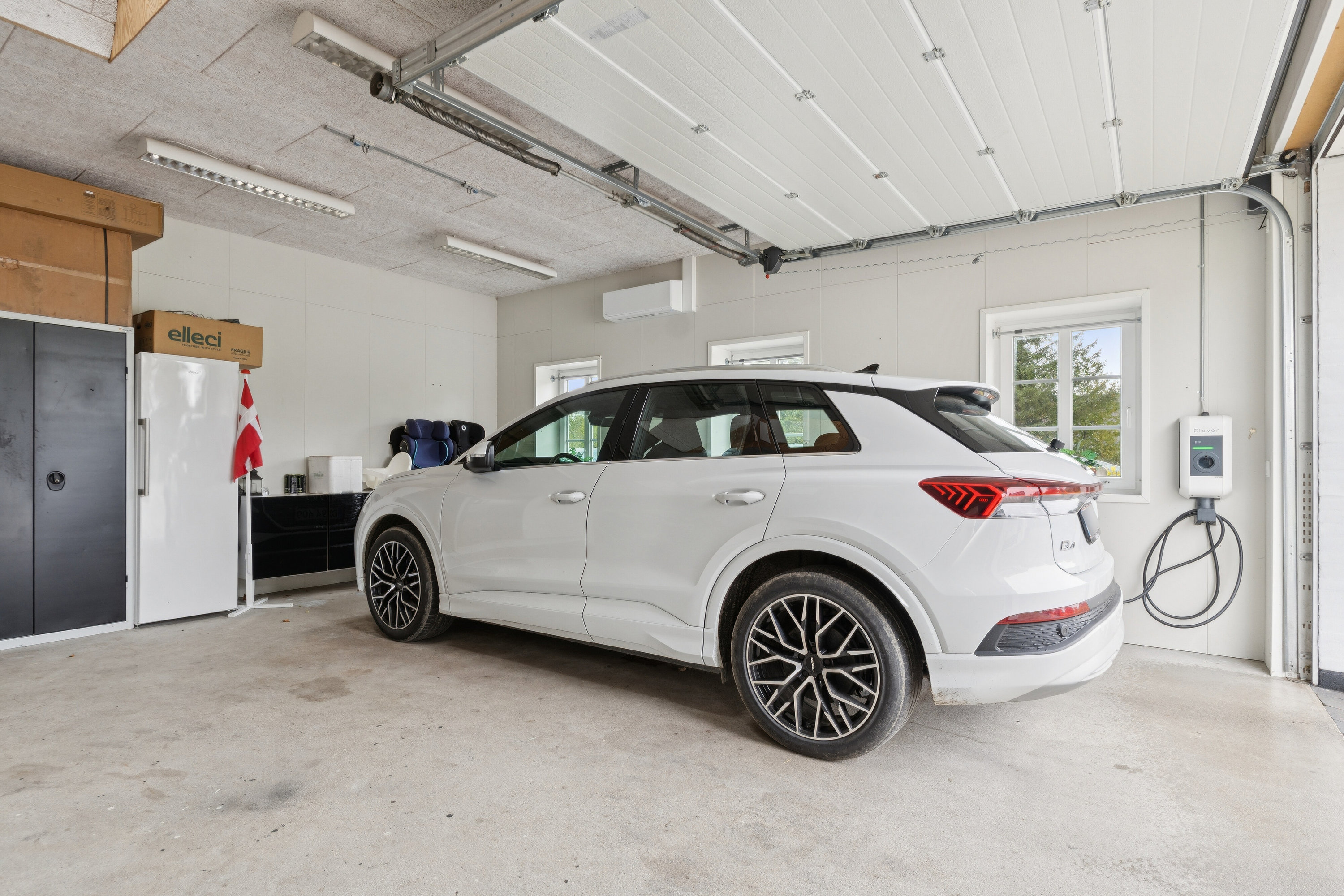 Fremhævet garage billede i fuldskærmstilstand. Billede af Kongensgade 103, Skovby, 6200 Aabenraa