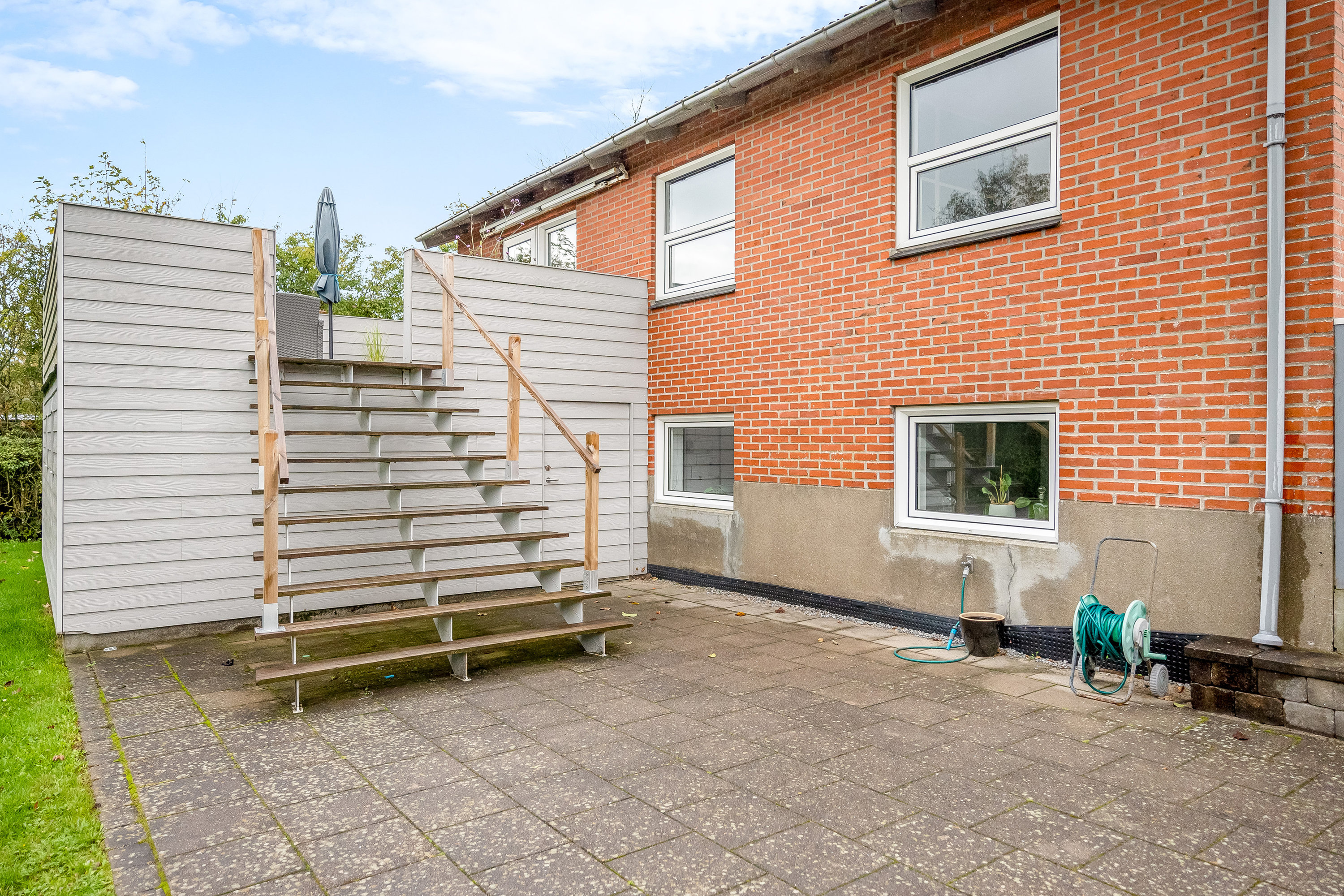 Fremhævet terrasse billede i fuldskærmstilstand. Billede af Fabjergvej 18, Nørlem, 7620 Lemvig