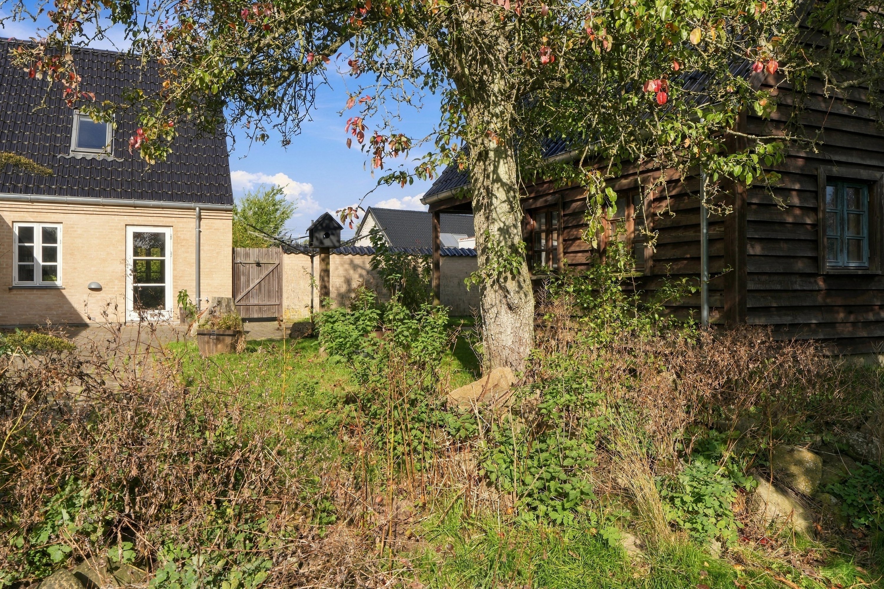 Fremhævet facade billede i fuldskærmstilstand. Billede af Kulsviervej 16, 3400 Hillerød