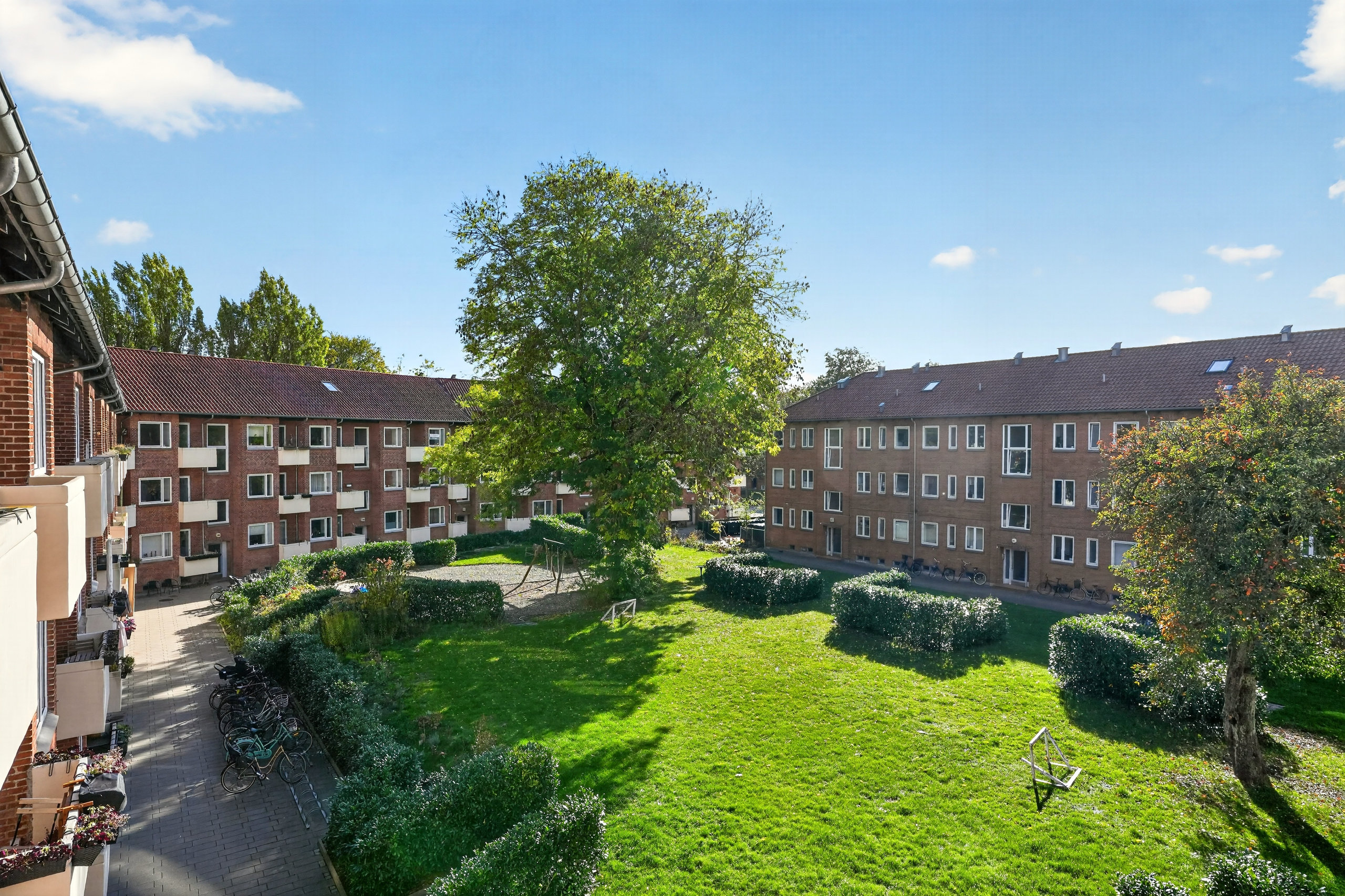 Fremhævet udsigt billede i fuldskærmstilstand. Billede af Engelsborgvej 28D, 2. th., 2800 Kongens Lyngby