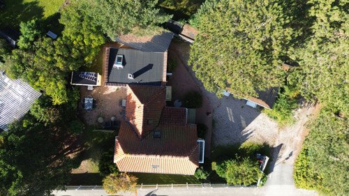 Fremhævet drone billede billede i fuldskærmstilstand. Billede af Smidstrup Strandvej 26, 3250 Gilleleje
