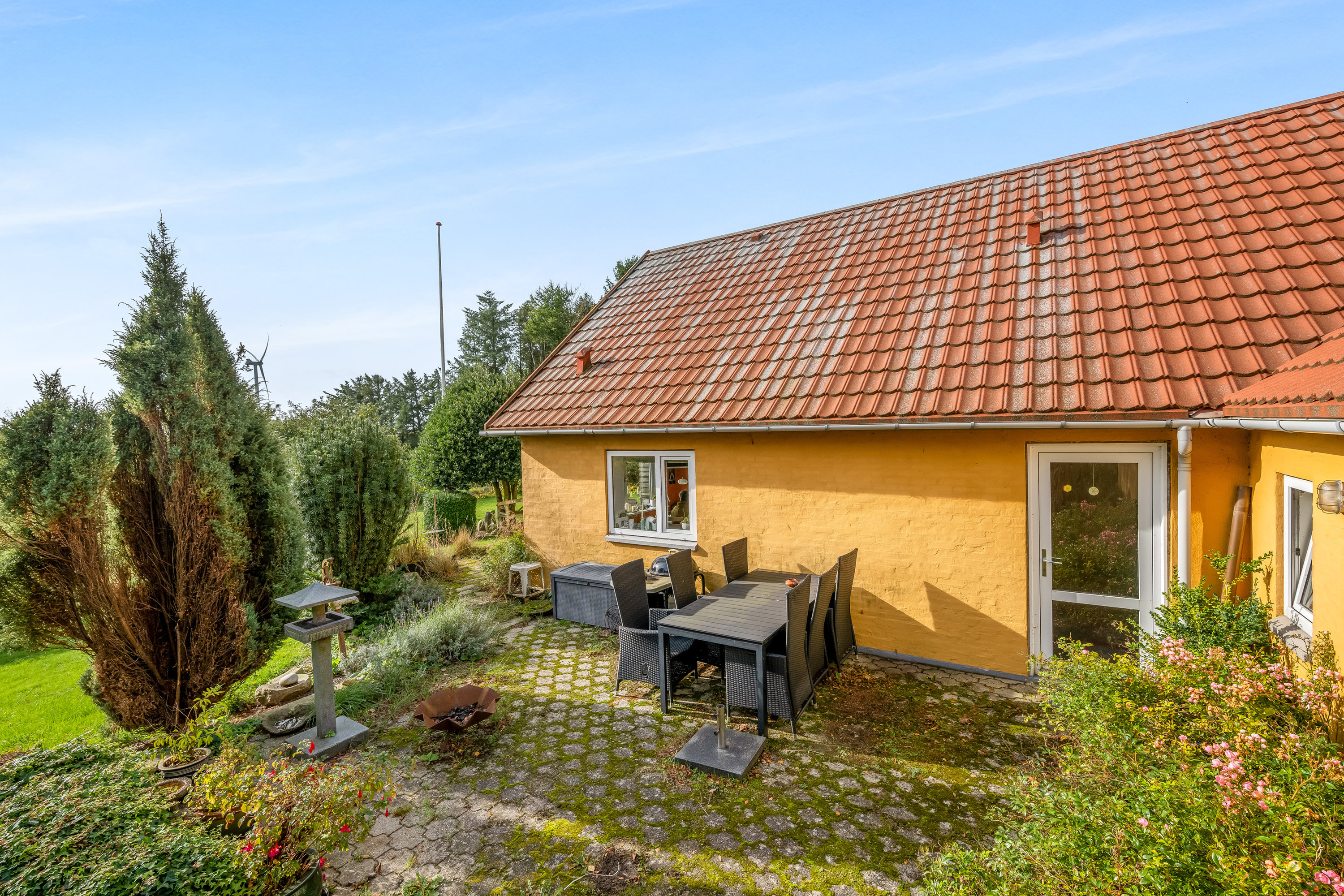 Fremhævet terrasse billede i fuldskærmstilstand. Billede af Engholmvej 3, Lem, 6950 Ringkøbing