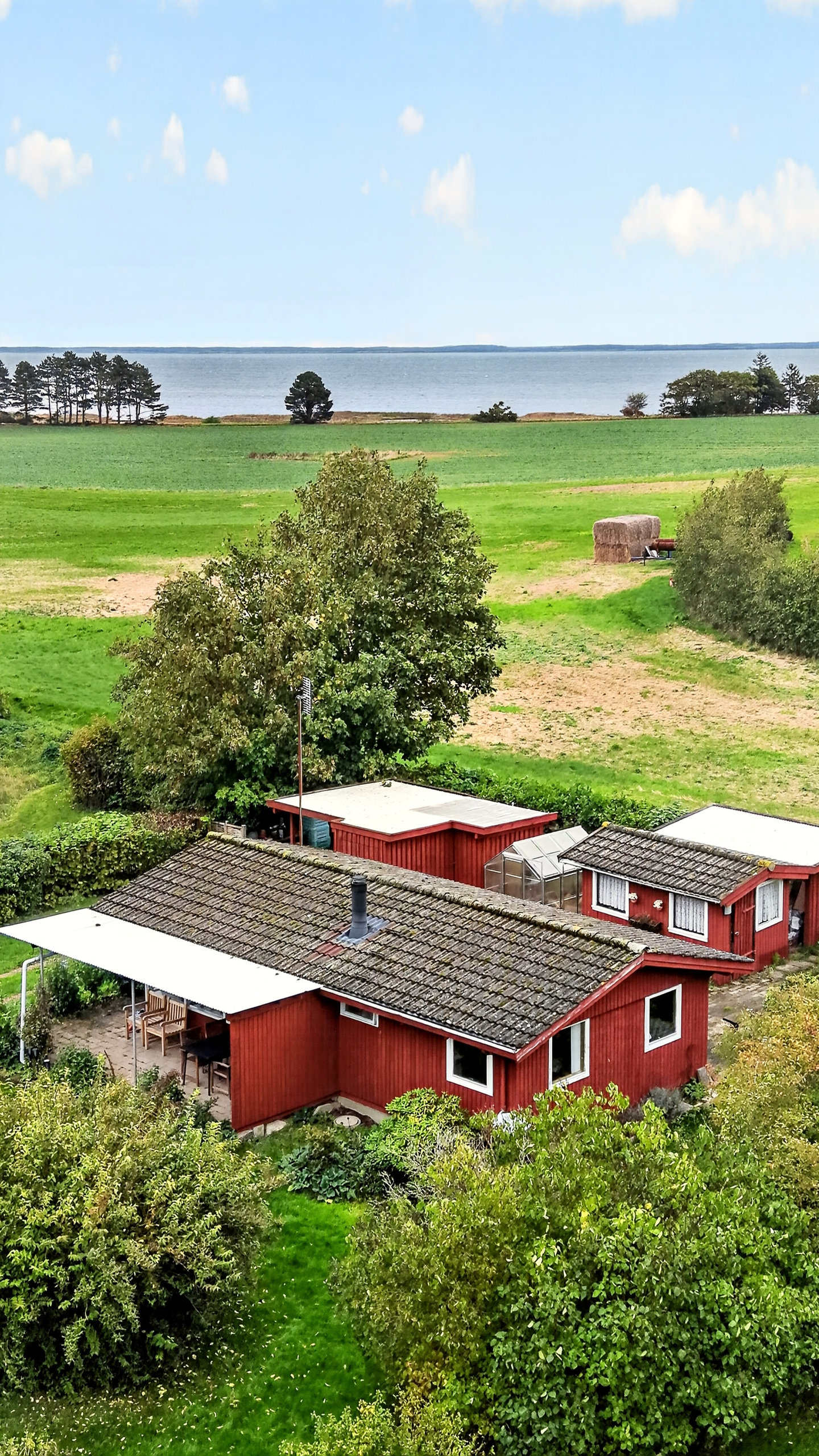 Fremhævet luftfoto billede i fuldskærmstilstand. Billede af Enghaven 26, Næsby, 4305 Orø