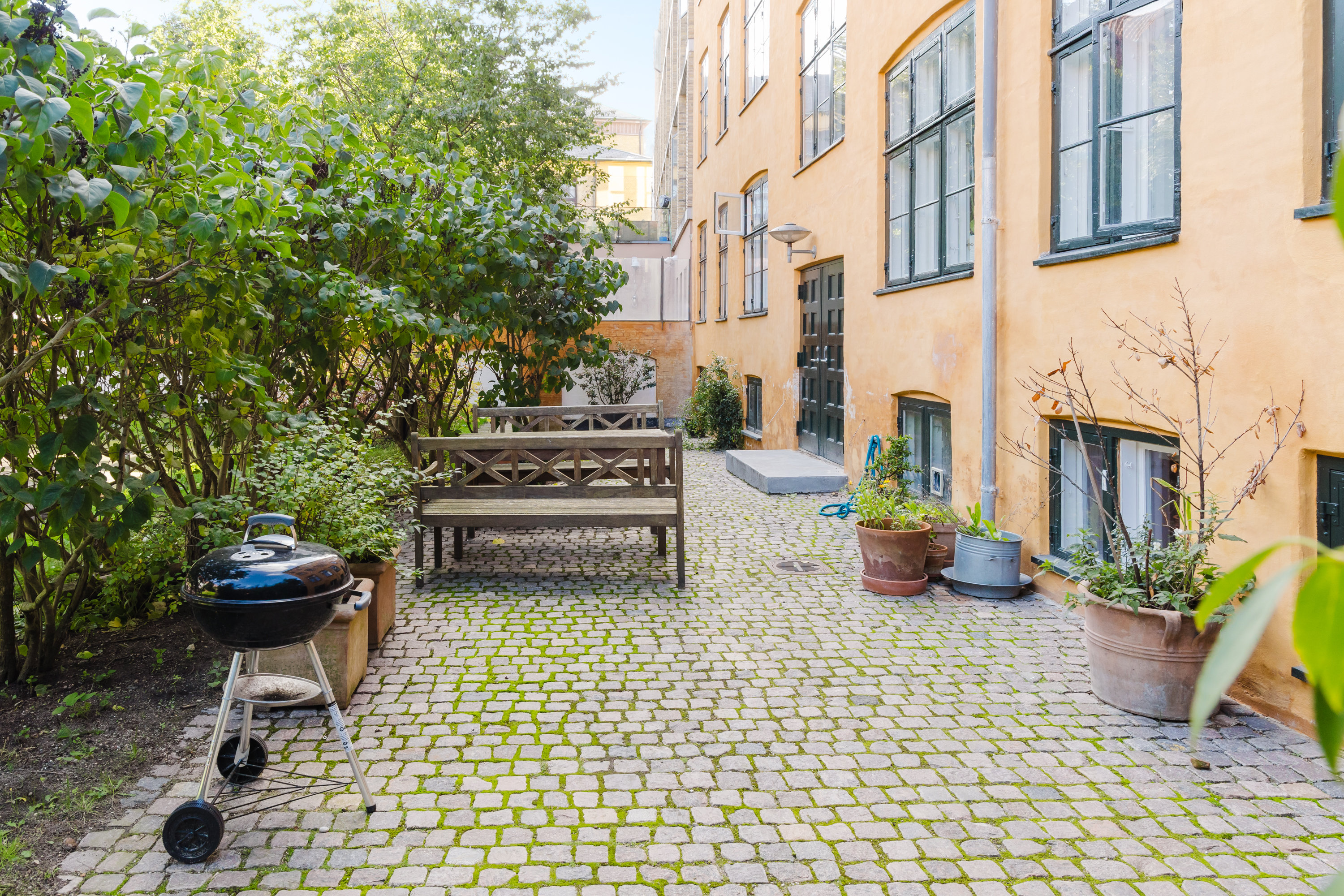 Fremhævet andet billede i fuldskærmstilstand. Billede af Fiolstræde 28A, st. tv., 1171 København K