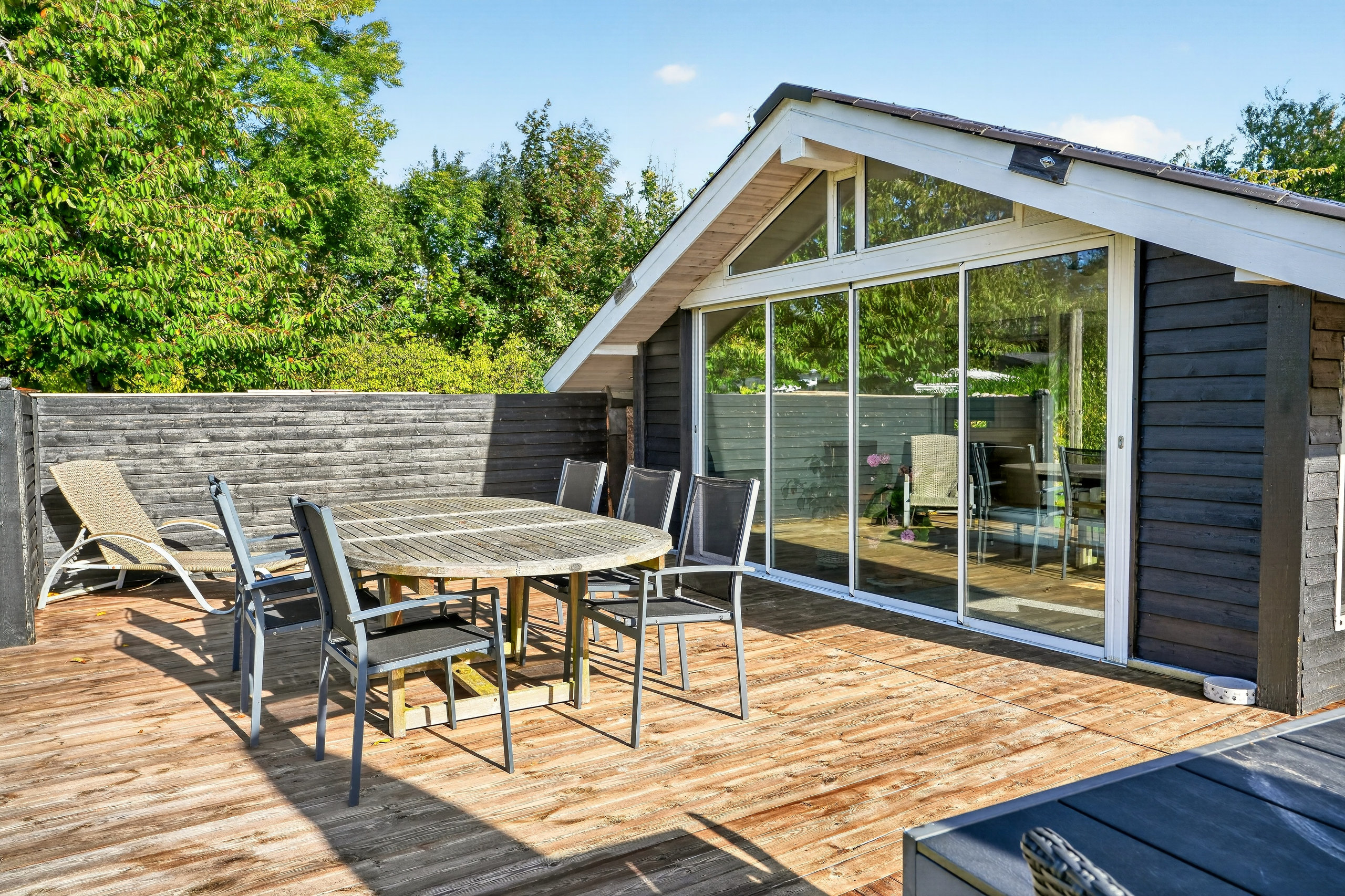 Fremhævet terrasse billede i fuldskærmstilstand. Billede af Stengårdsvej 3, Klint, 4500 Nykøbing Sj