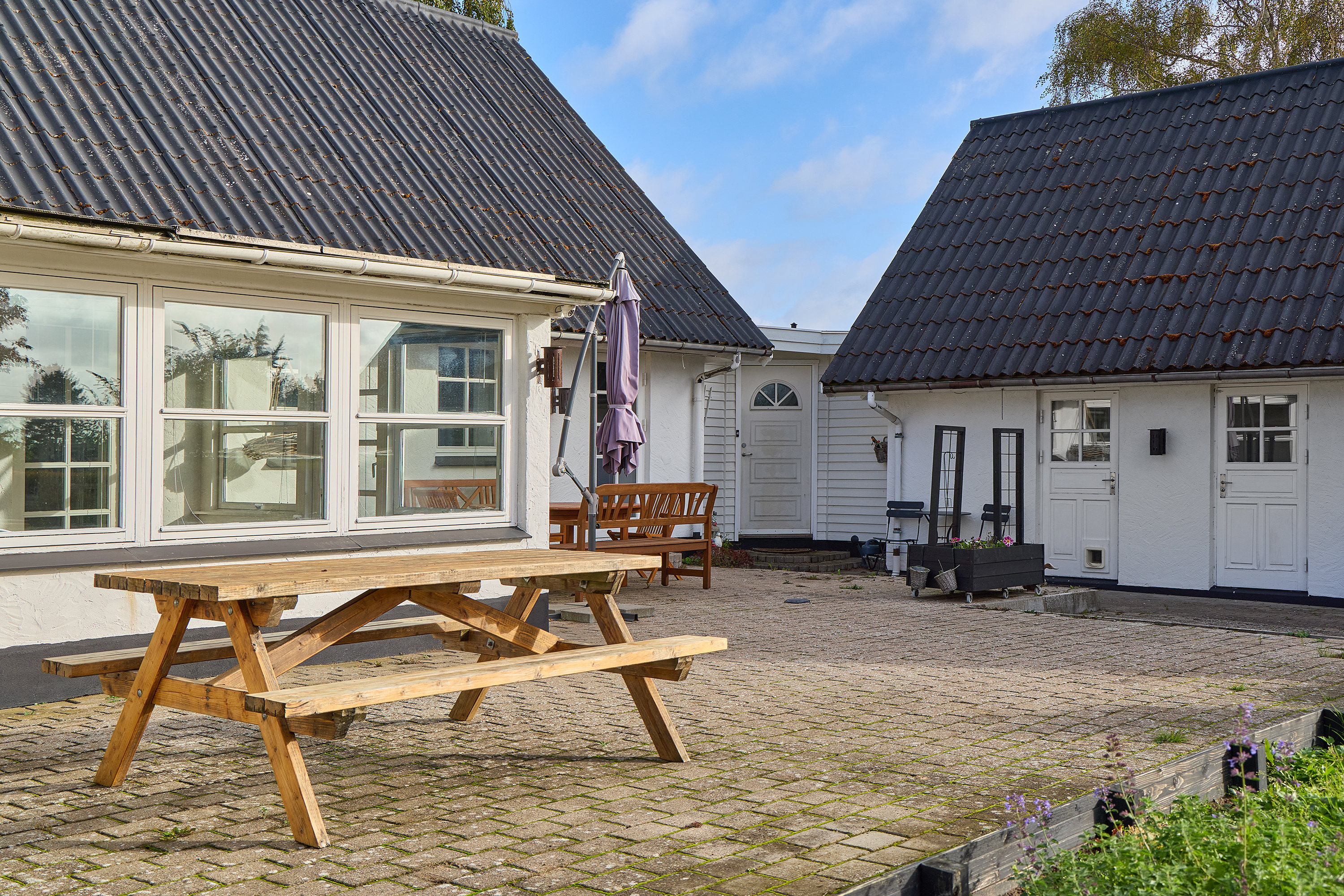 Fremhævet terrasse billede i fuldskærmstilstand. Billede af Toftekrogen 25, Kyndby, 3630 Jægerspris