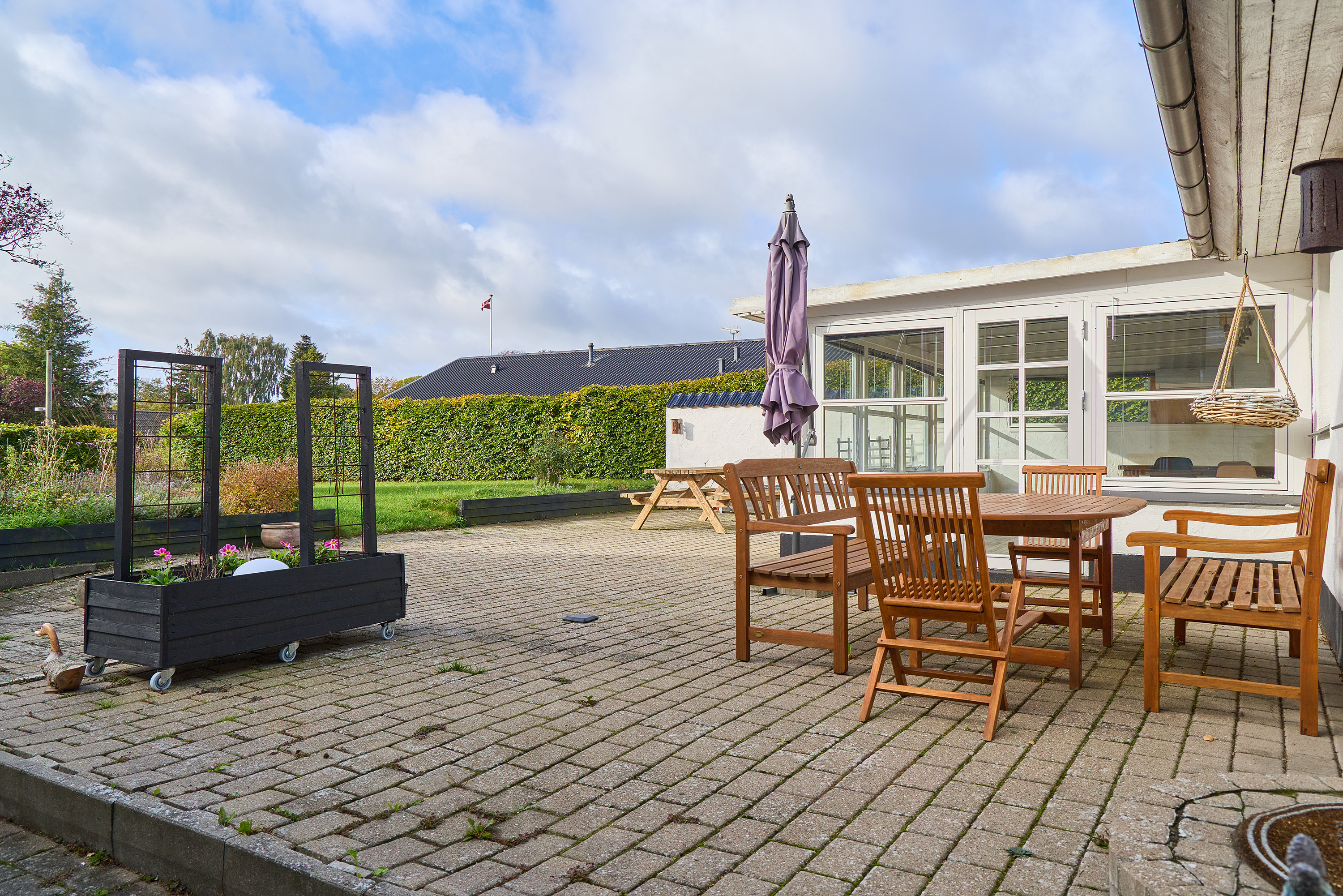Fremhævet terrasse billede i fuldskærmstilstand. Billede af Toftekrogen 25, Kyndby, 3630 Jægerspris
