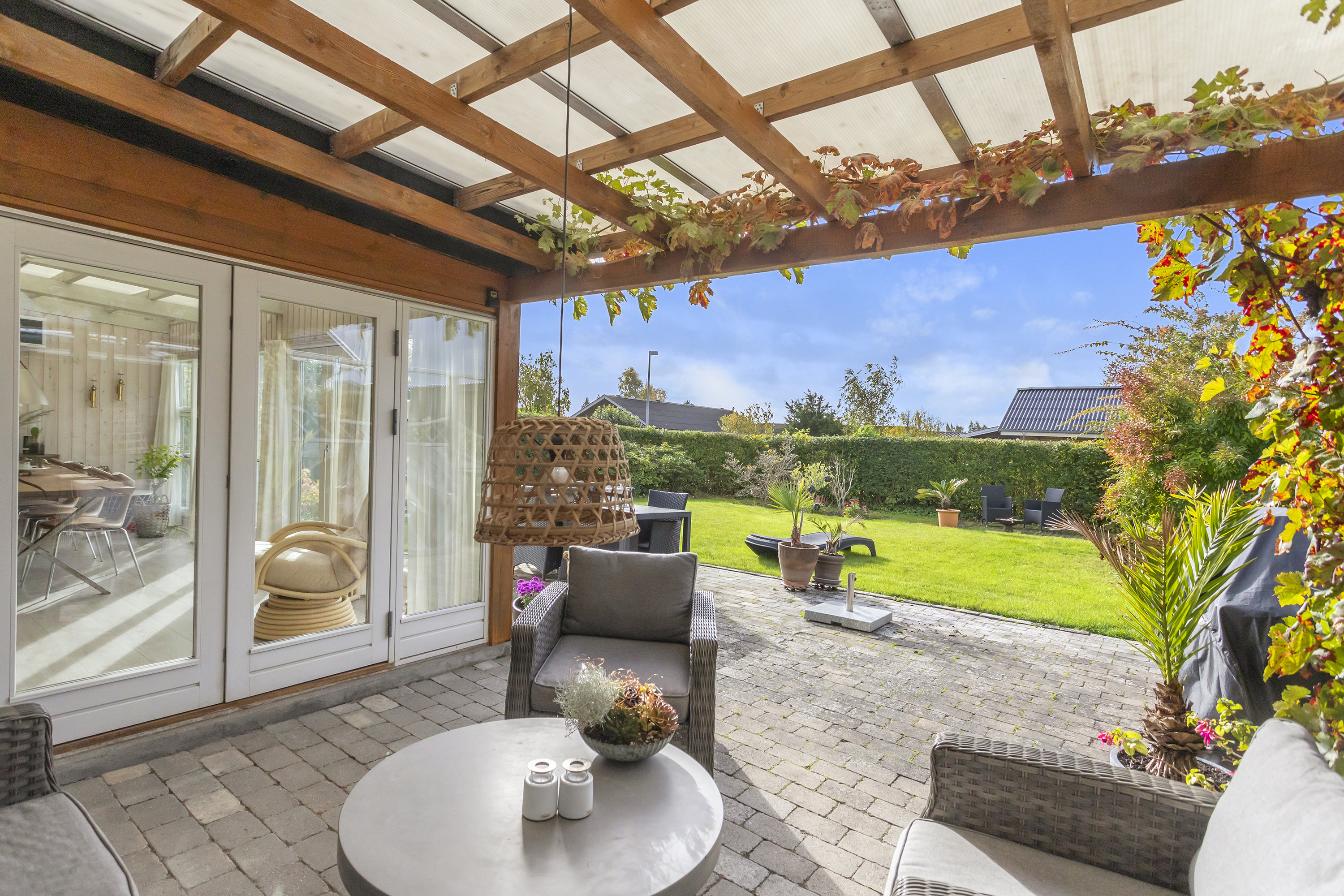 Fremhævet overdækket terrasse billede i fuldskærmstilstand. Billede af Askeengen 25, 2740 Skovlunde