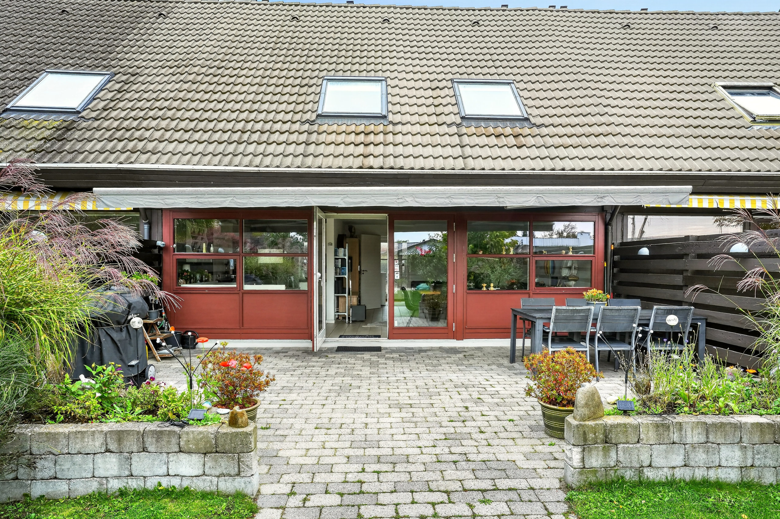 Fremhævet terrasse billede i fuldskærmstilstand. Billede af Vasegården 9, 2680 Solrød Strand