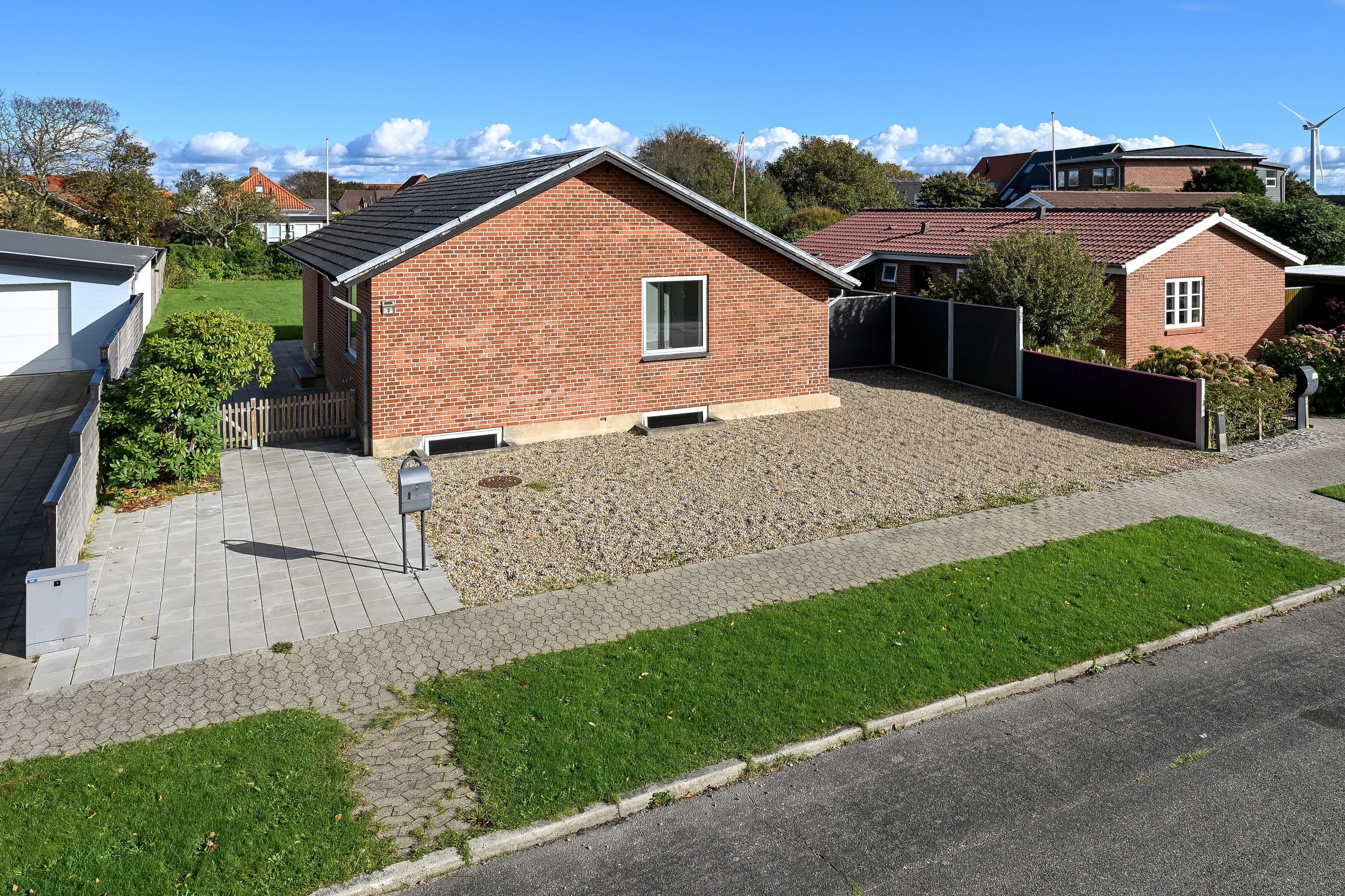 Fremhævet  billede i fuldskærmstilstand. Billede af Lenders Alle 3, 6700 Esbjerg