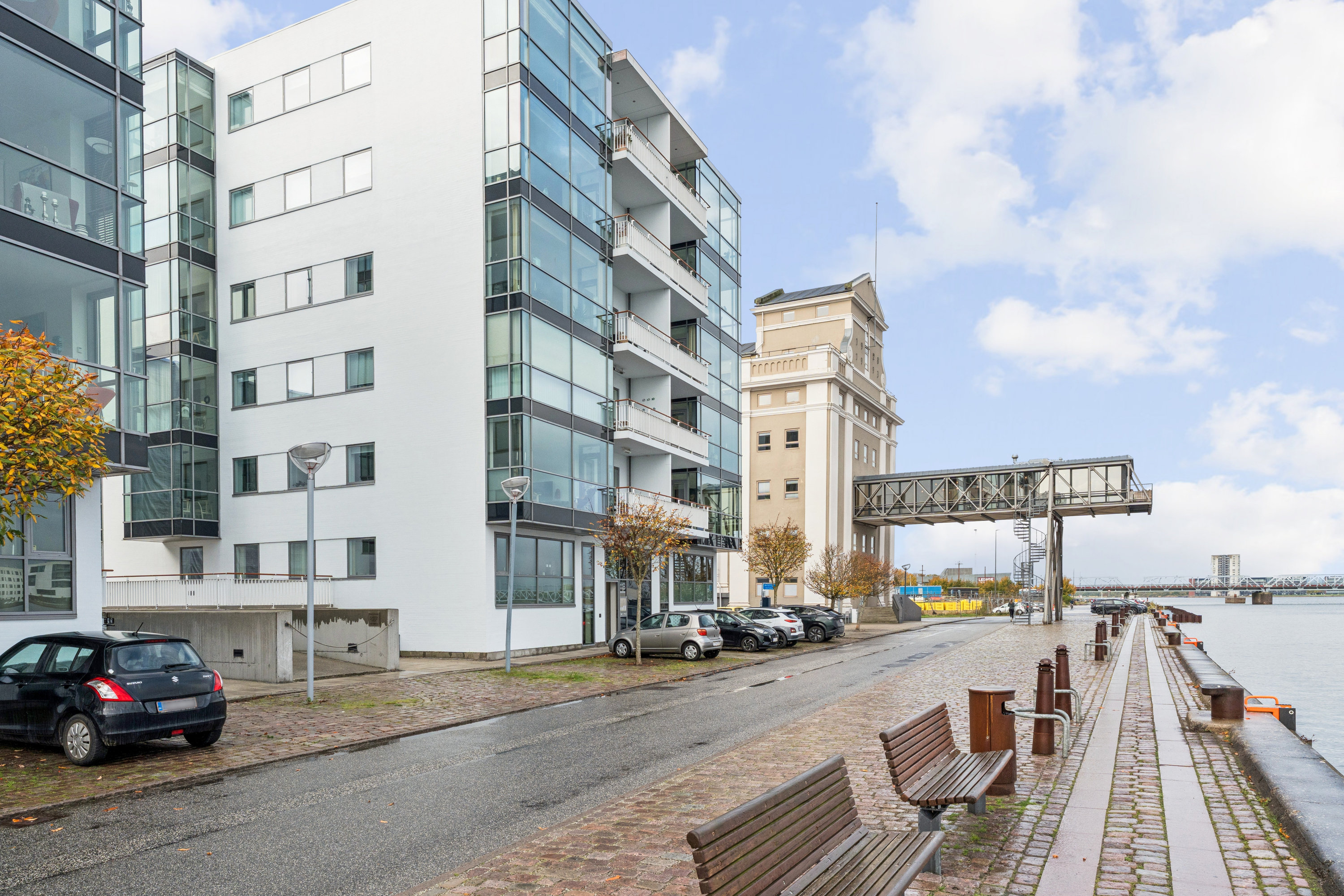 Fremhævet andet billede i fuldskærmstilstand. Billede af Vestre Havnepromenade 11B, st. 2., 9000 Aalborg