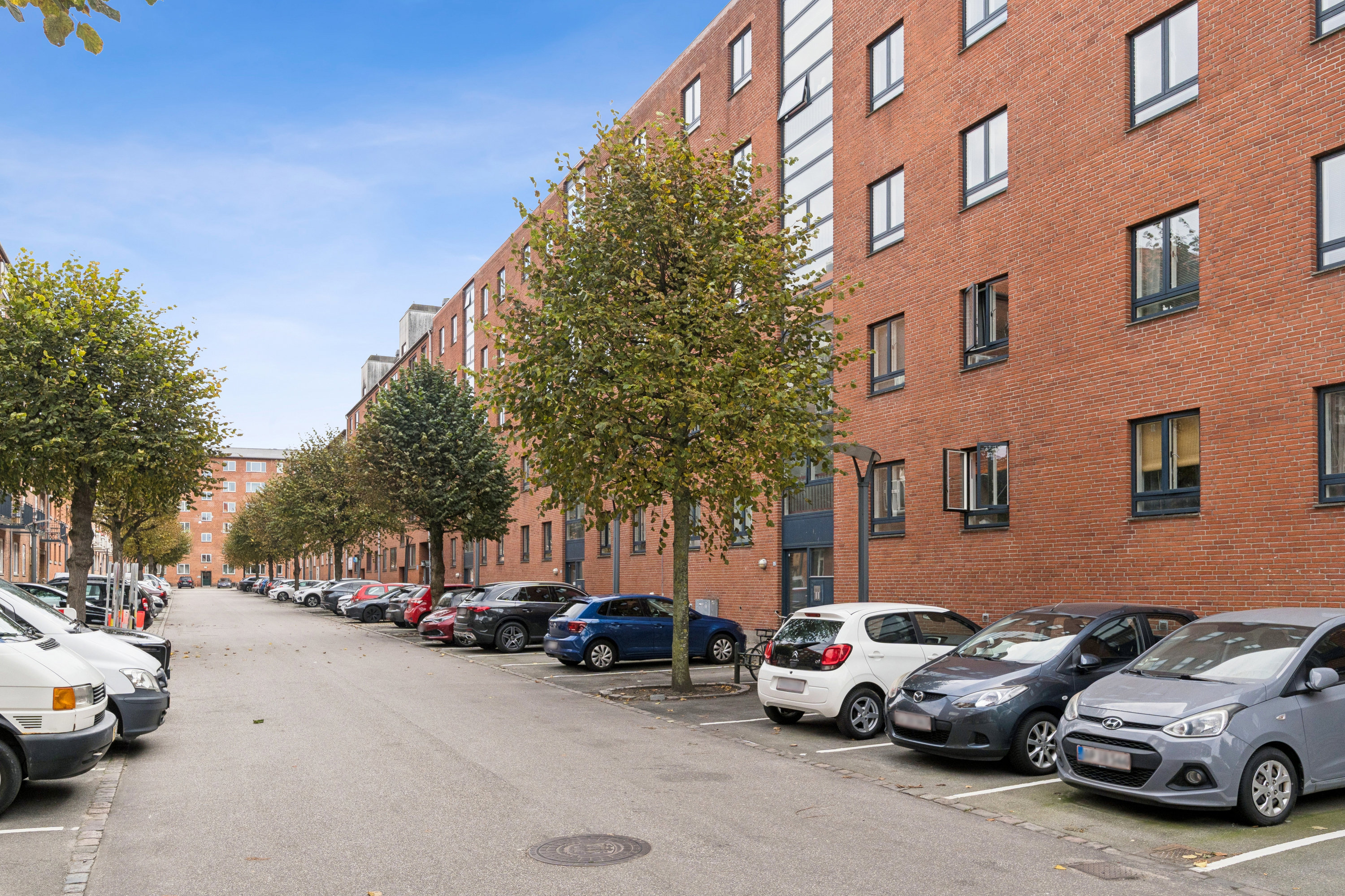 Fremhævet andet billede i fuldskærmstilstand. Billede af Wilkensvej 13, st. th., 2000 Frederiksberg