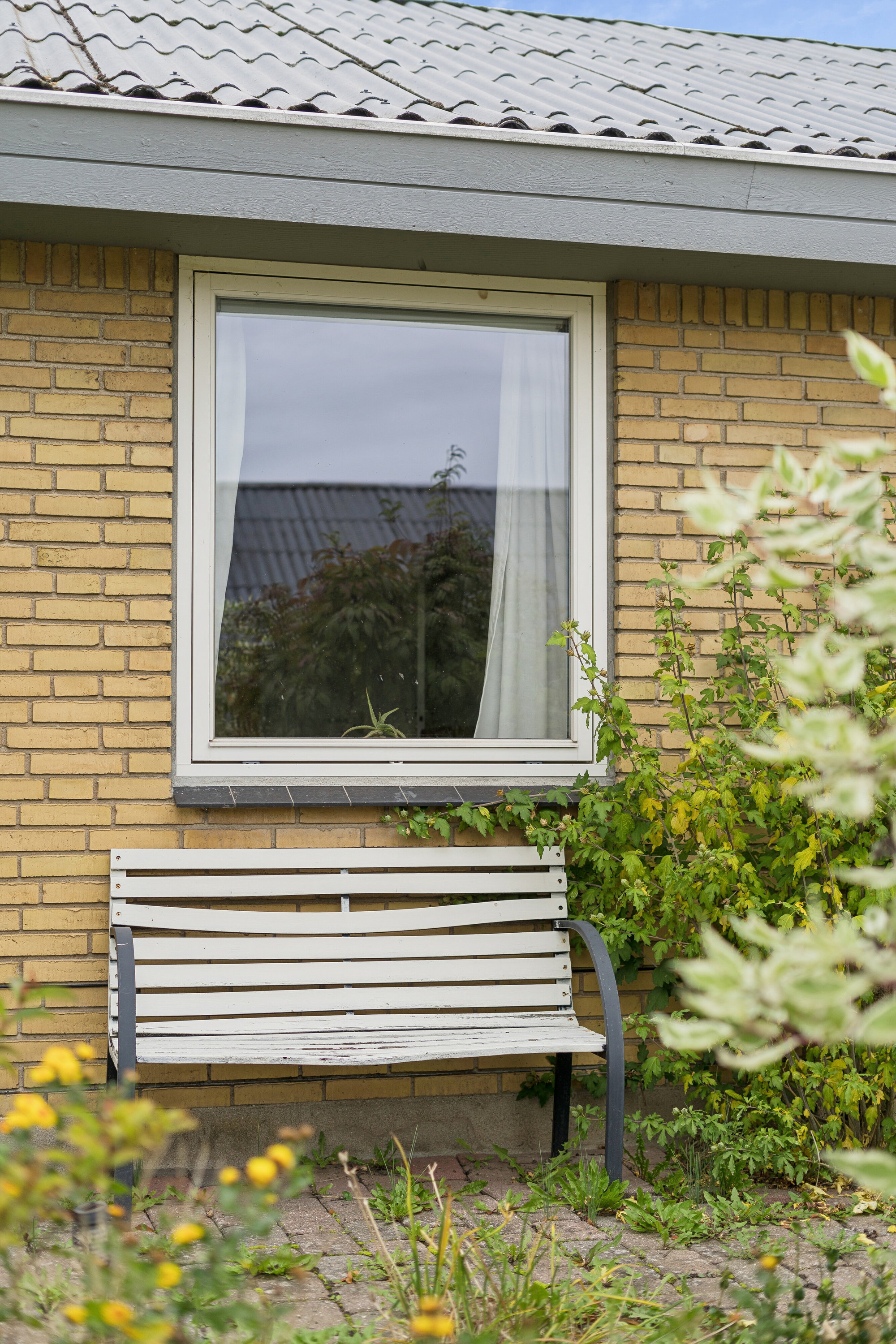 Fremhævet udendørs billede i fuldskærmstilstand. Billede af Tarupvej 9, 4700 Næstved