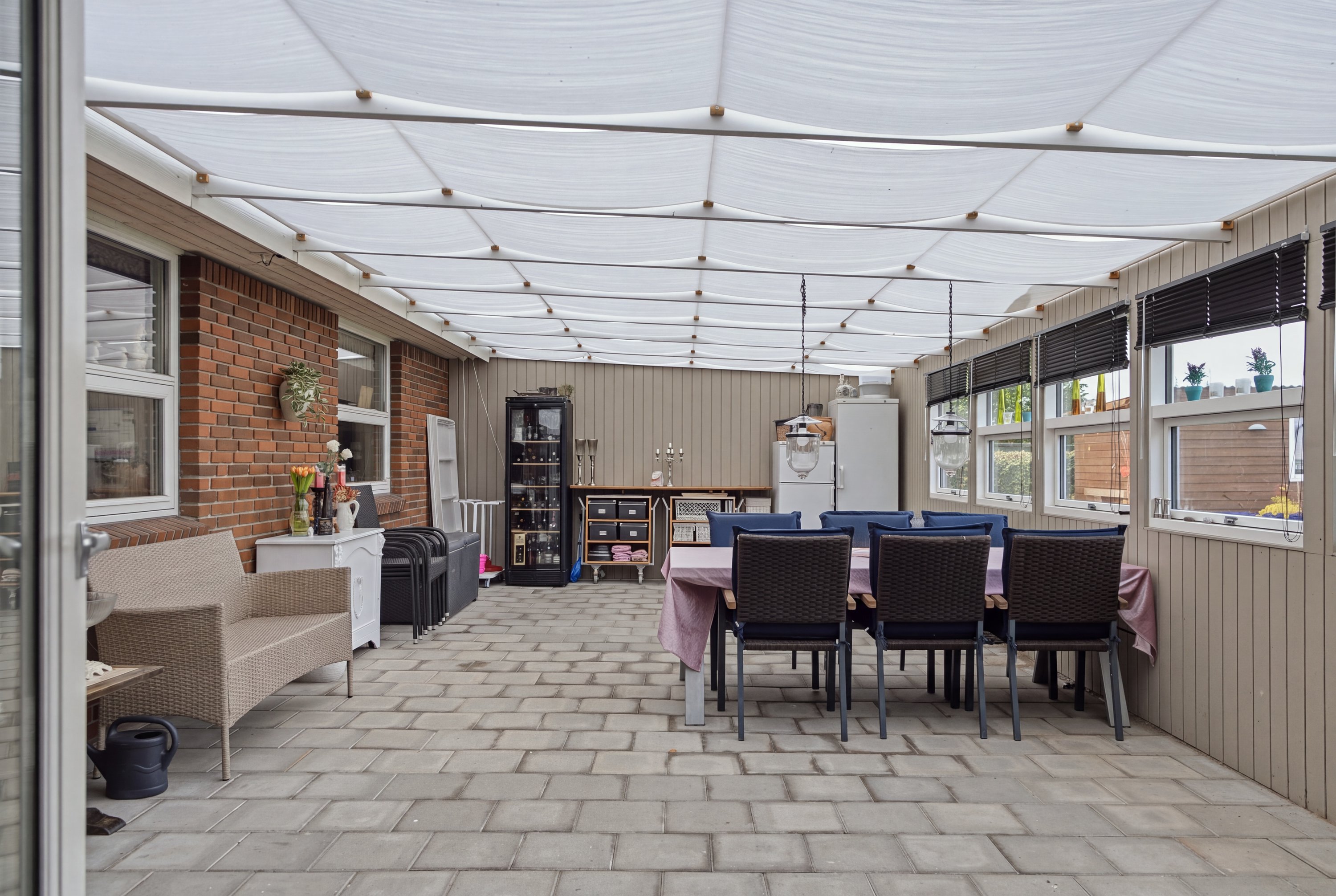 Fremhævet overdækket terrasse billede i fuldskærmstilstand. Billede af Lillevænget 4, 5474 Veflinge