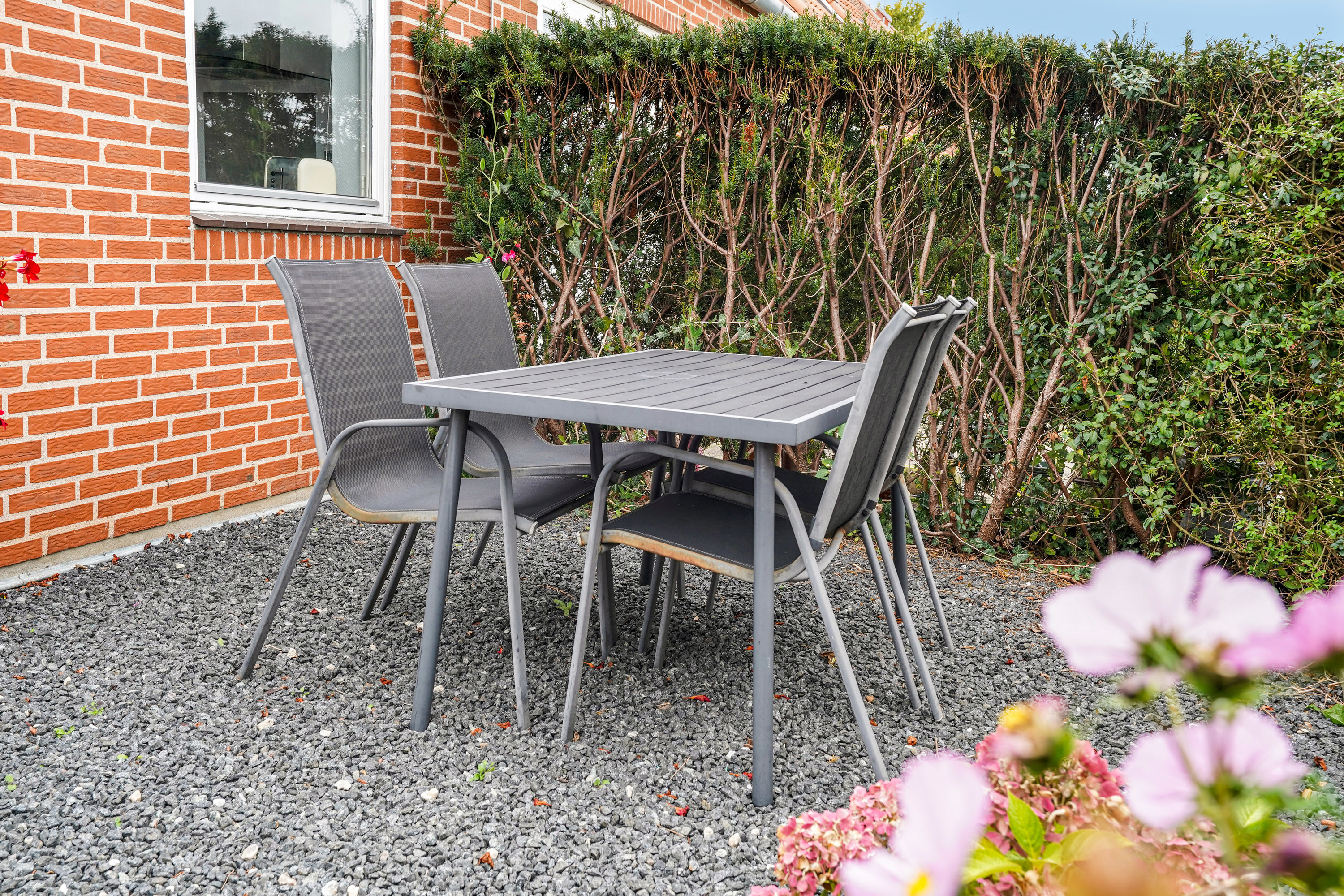 Fremhævet terrasse billede i fuldskærmstilstand. Billede af Ølandsvej 1, 5500 Middelfart