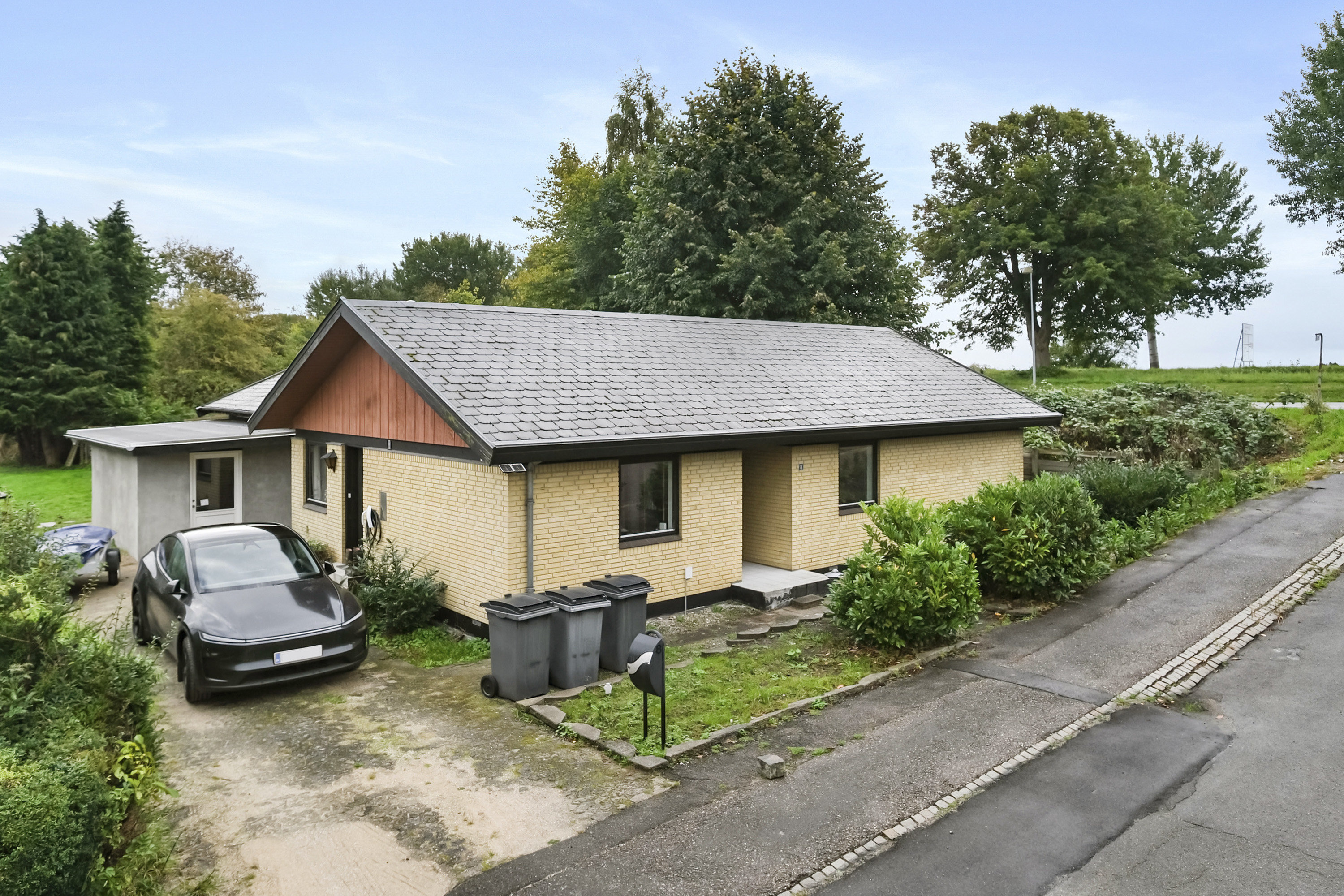 Uggeløse Bygade 8, 3540 Lynge