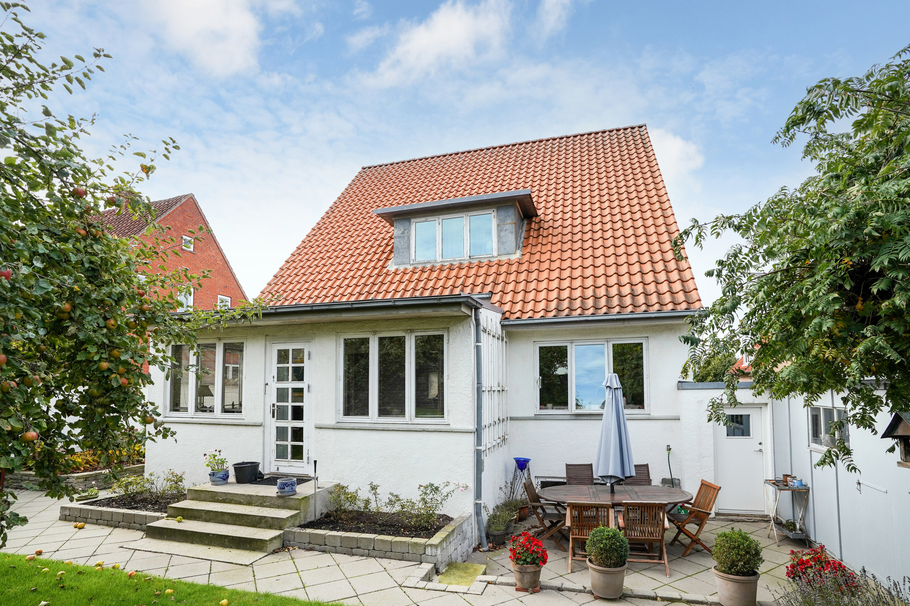 Fremhævet terrasse billede i fuldskærmstilstand. Billede af Oehlenschlægersvej 44, 5230 Odense M