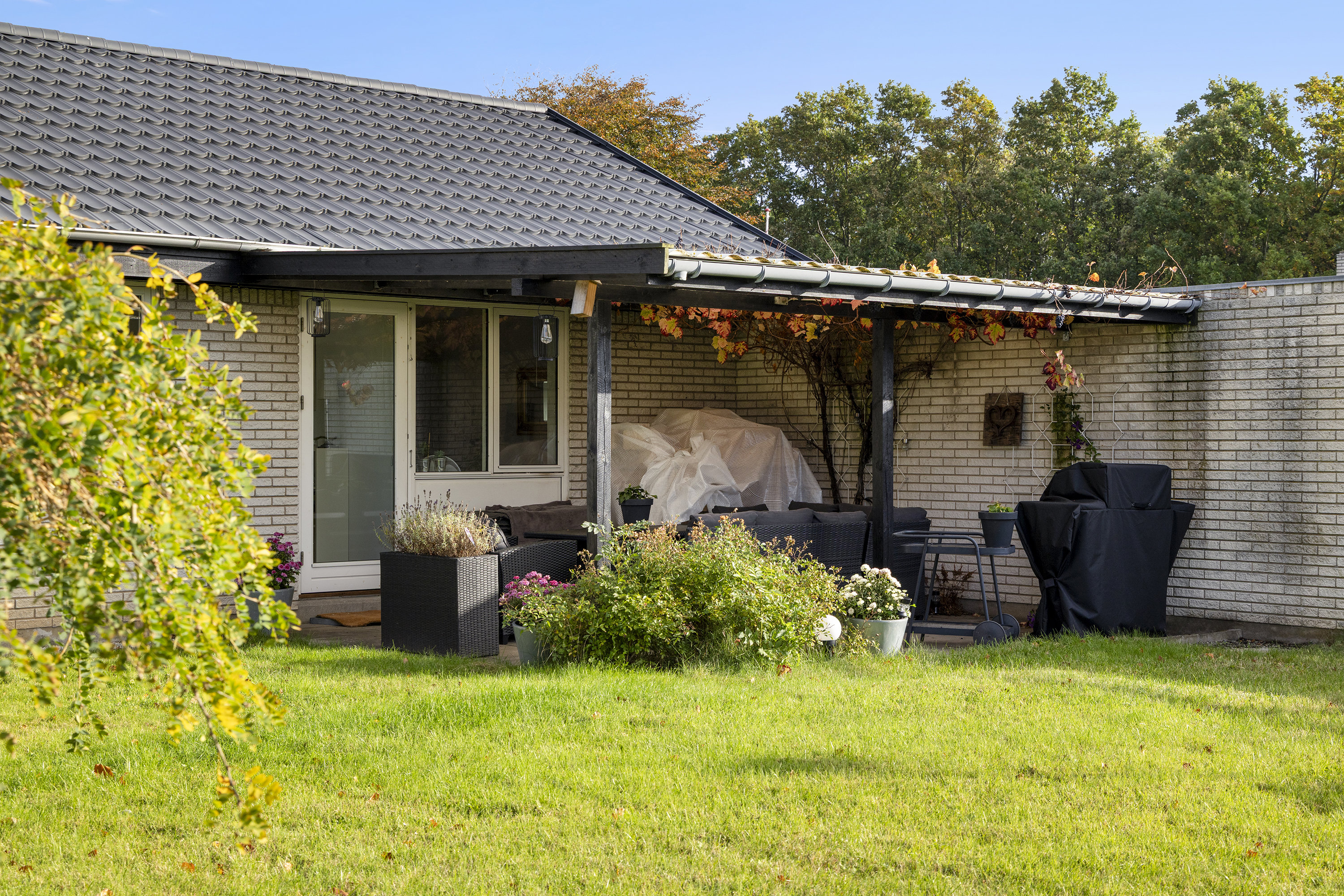 Fremhævet terrasse billede i fuldskærmstilstand. Billede af Ægirsvej 8, 3600 Frederikssund