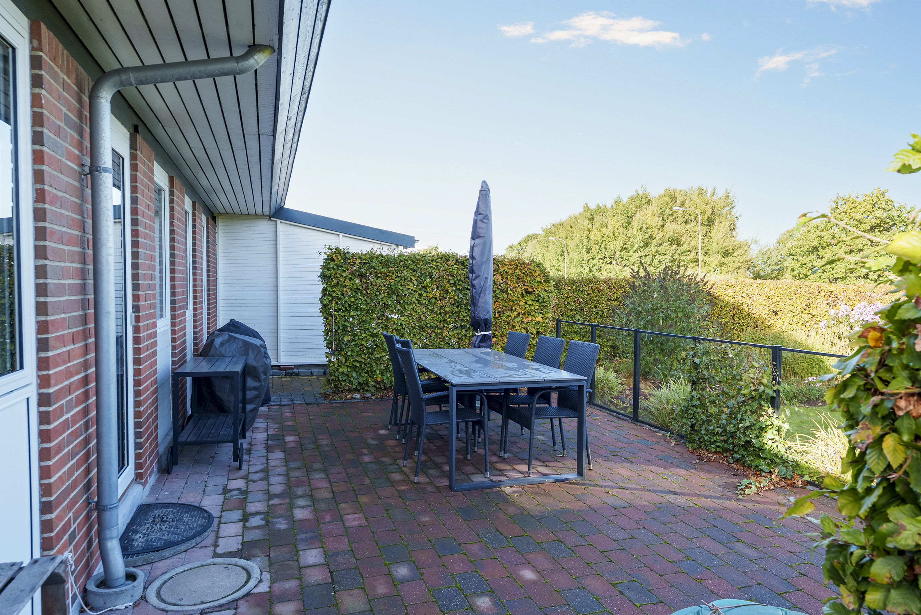 Fremhævet terrasse billede i fuldskærmstilstand. Billede af Rensdyrløkken 119, Slukefter, 5210 Odense NV
