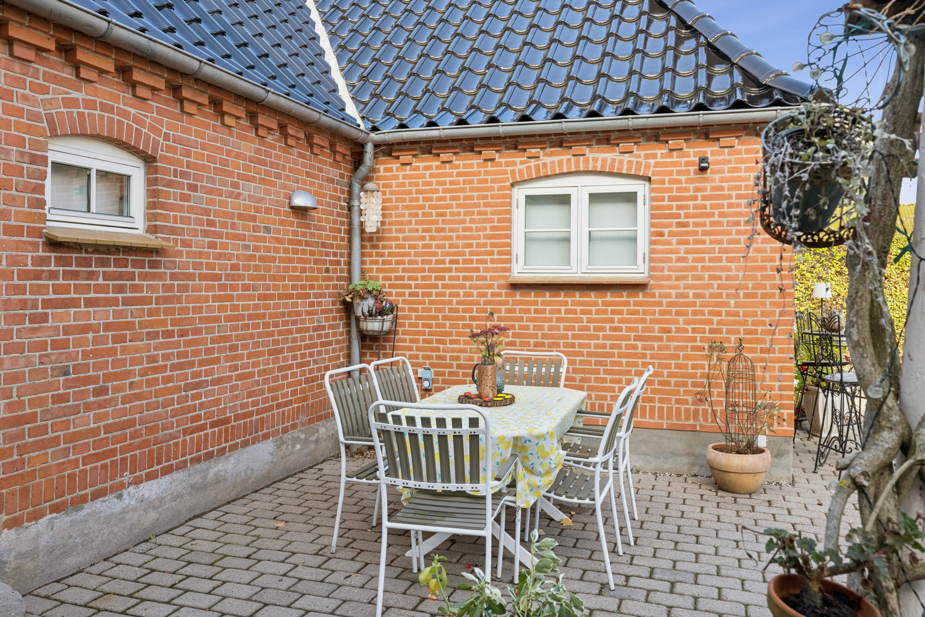 Fremhævet terrasse billede i fuldskærmstilstand. Billede af Tinggade 21, Løvel, 8830 Tjele