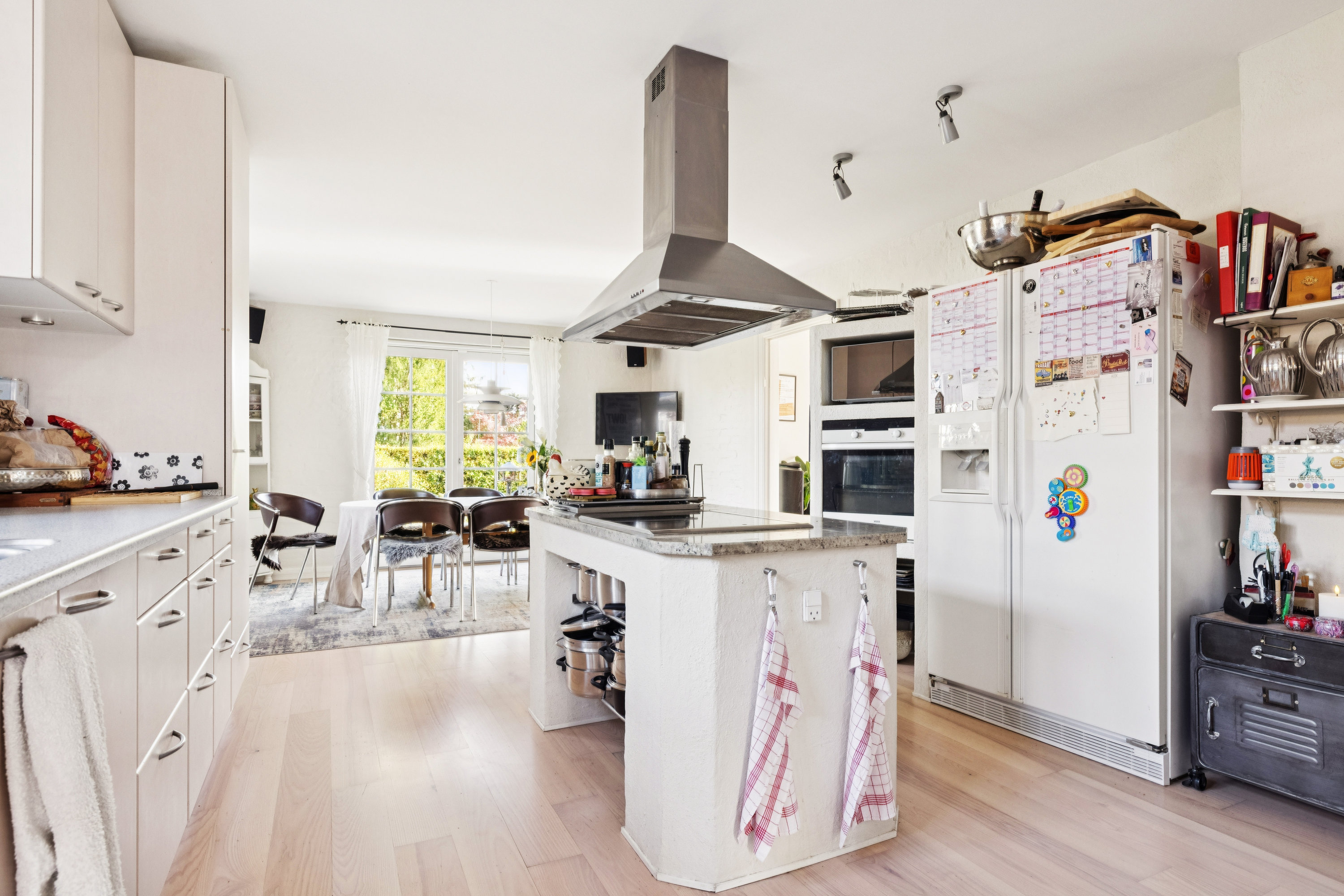Fremhævet køkken billede i fuldskærmstilstand. Billede af Tinggade 21, Løvel, 8830 Tjele