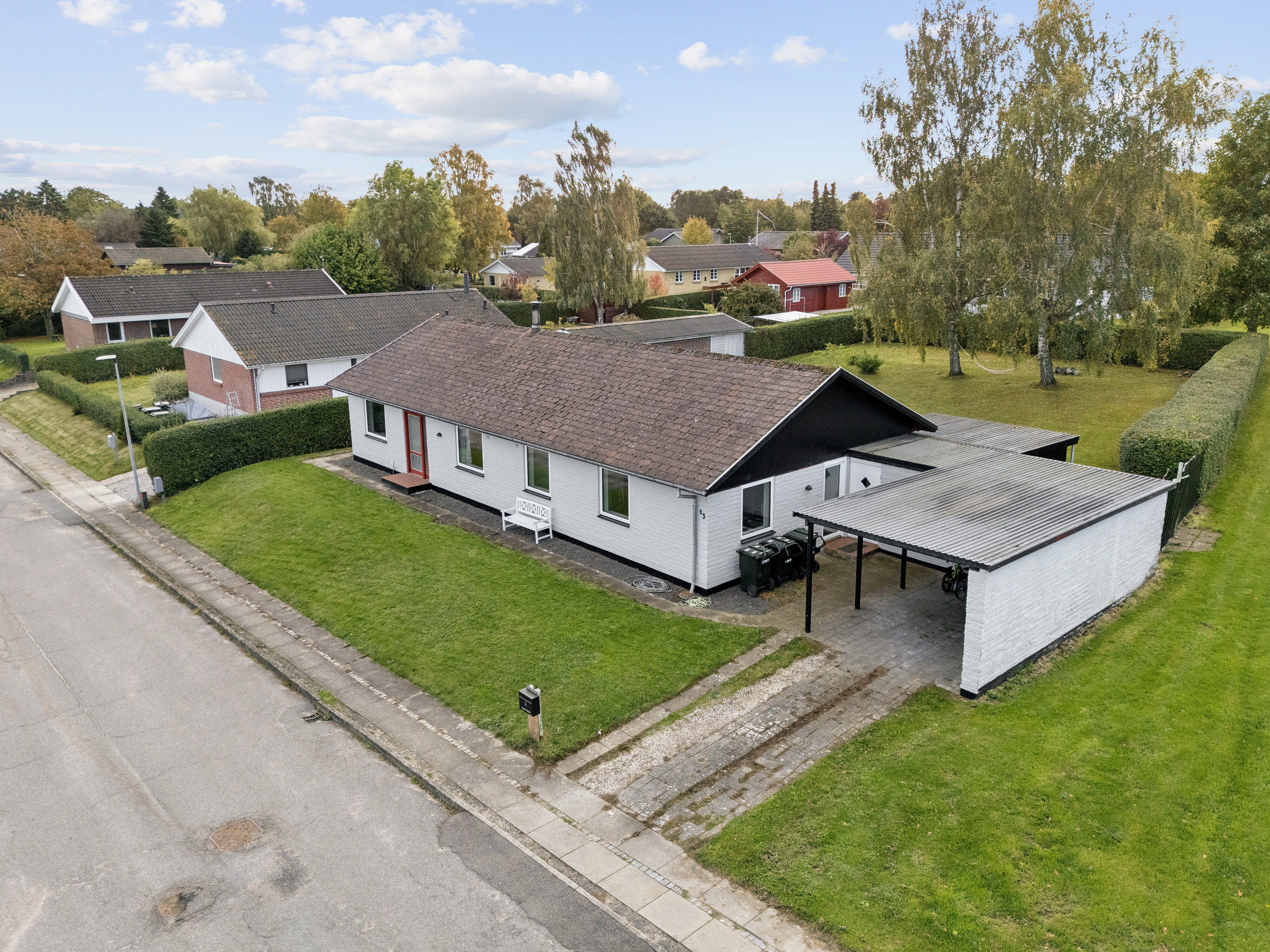 Fremhævet set fra vejen billede i fuldskærmstilstand. Billede af Elmevej 13, Tullebølle, 5953 Tranekær