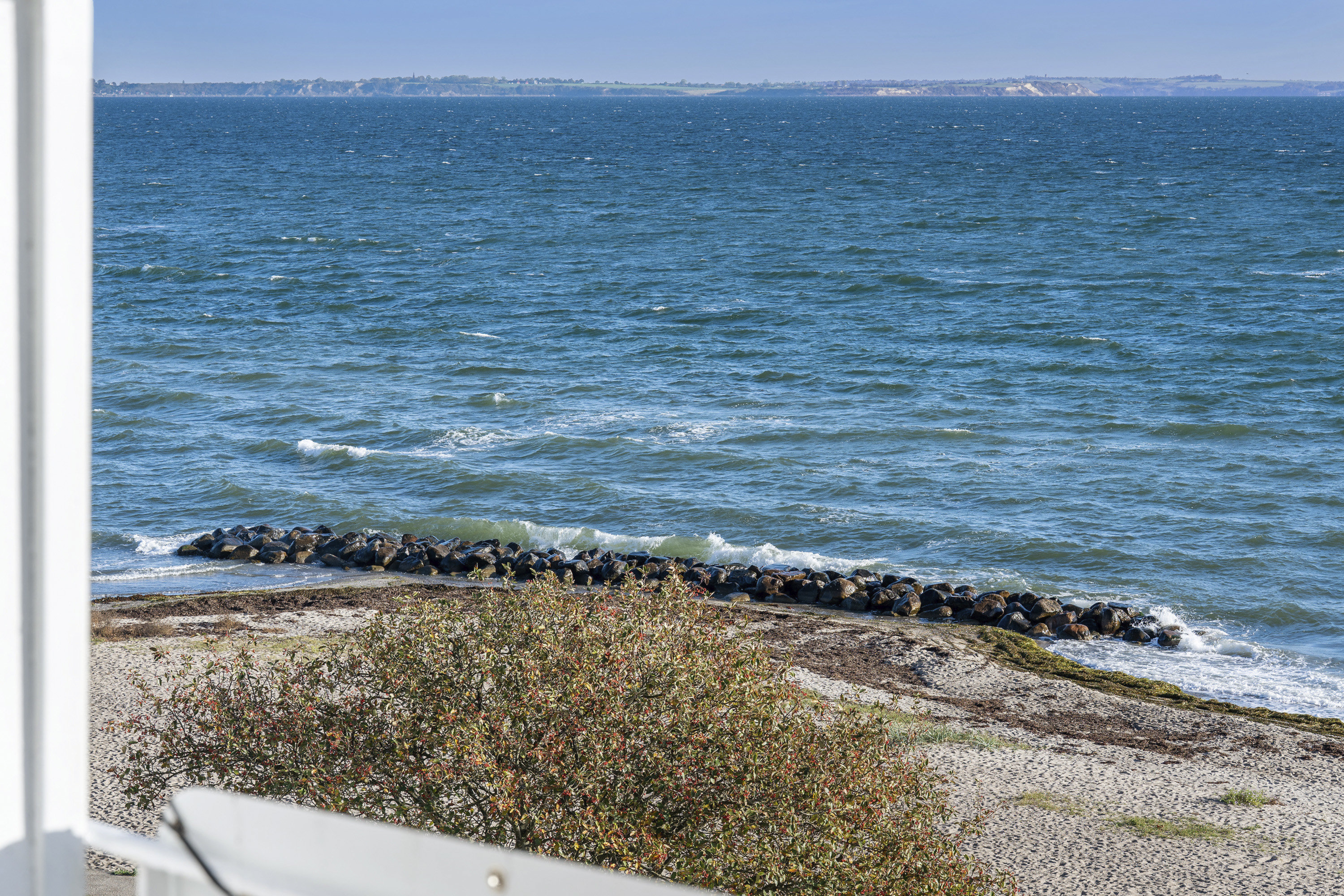 Fremhævet område billede i fuldskærmstilstand. Billede af Skodsborg Strandvej 227, 1. 11., 2942 Skodsborg