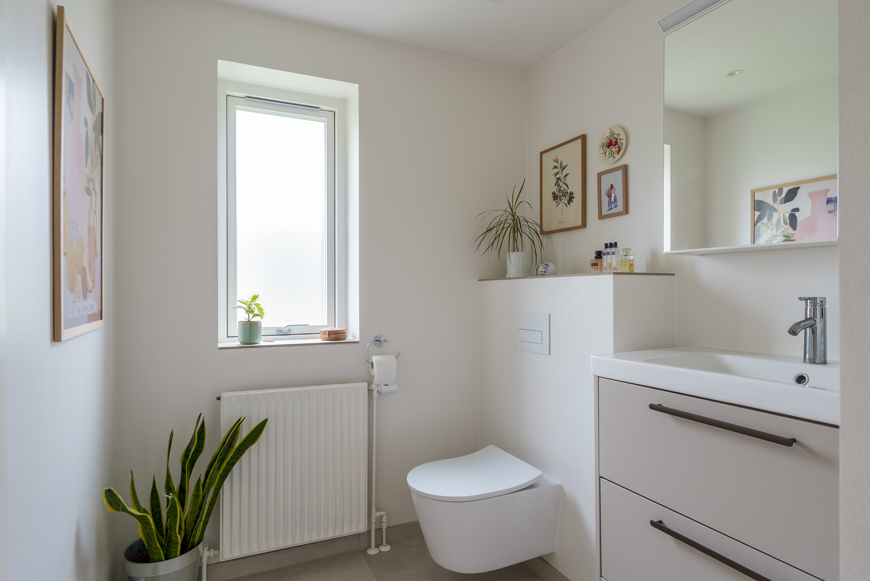 Fremhævet toilet billede i fuldskærmstilstand. Billede af Slørhatten 30, Tornbjerg, 5220 Odense SØ