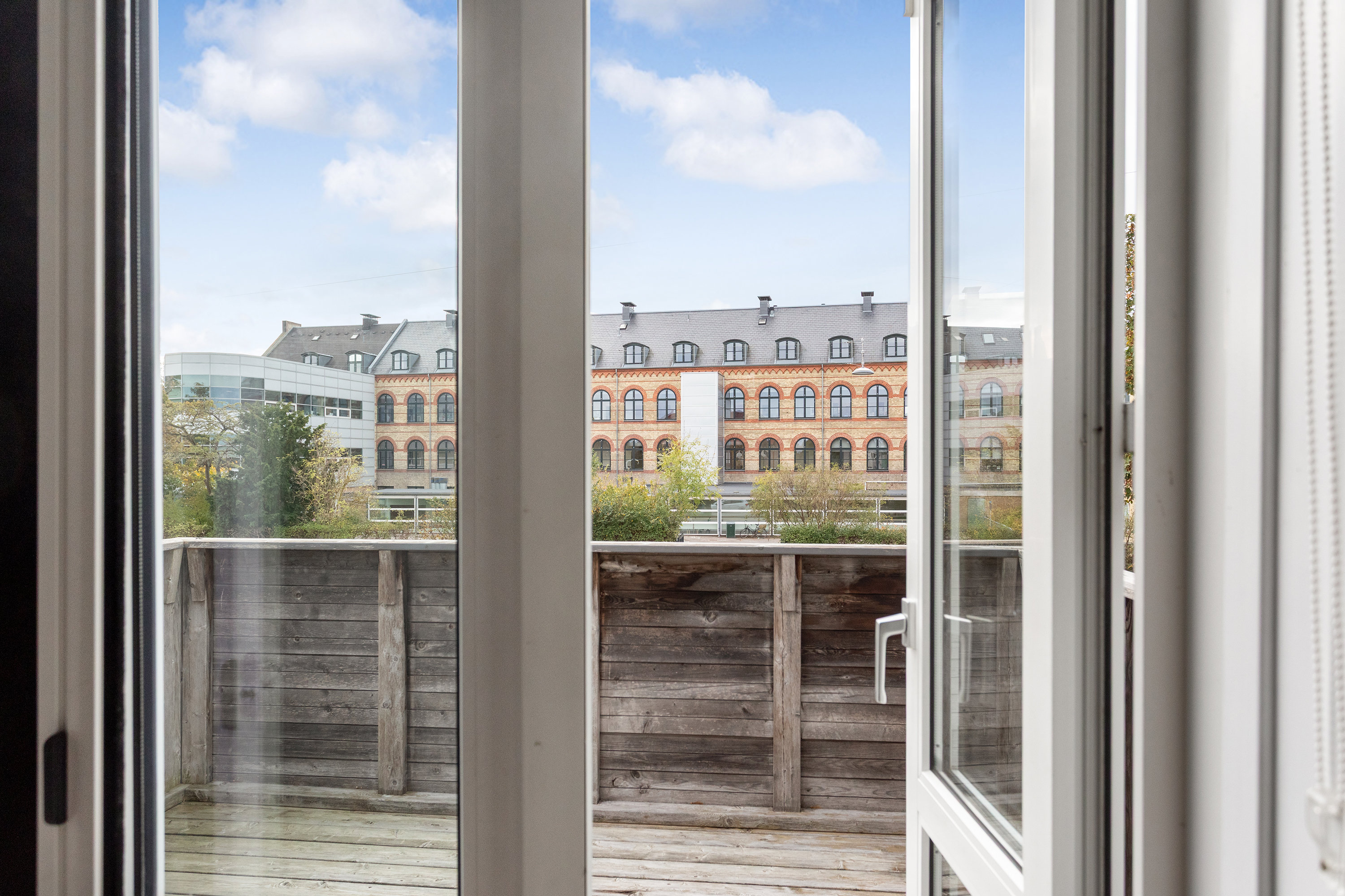 Fremhævet altan billede i fuldskærmstilstand. Billede af Backersvej 81, 2300 København S