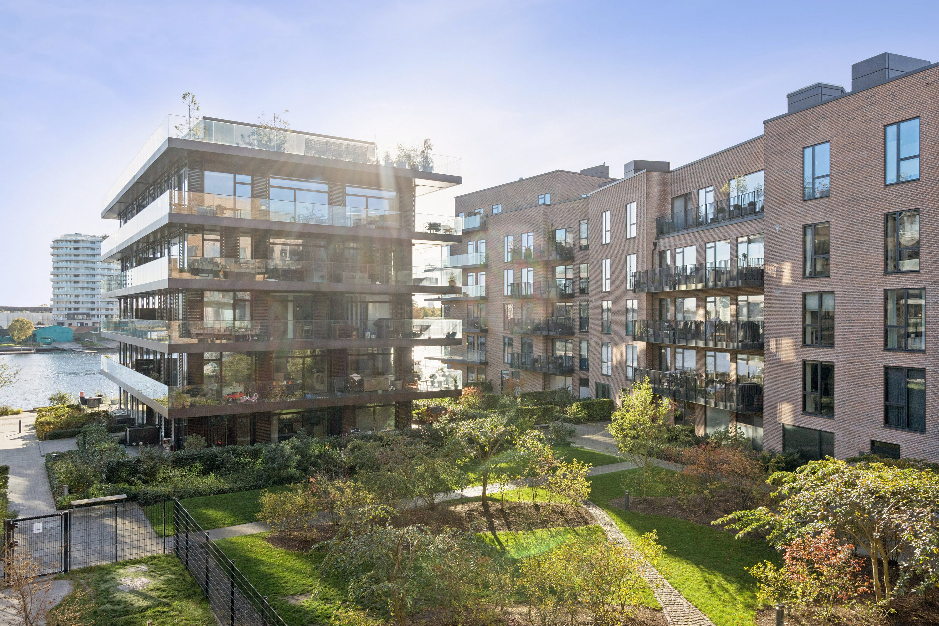 Fremhævet facade billede i fuldskærmstilstand. Billede af Andrei Sakharovs Vej 21, 2. mf., 2450 København SV