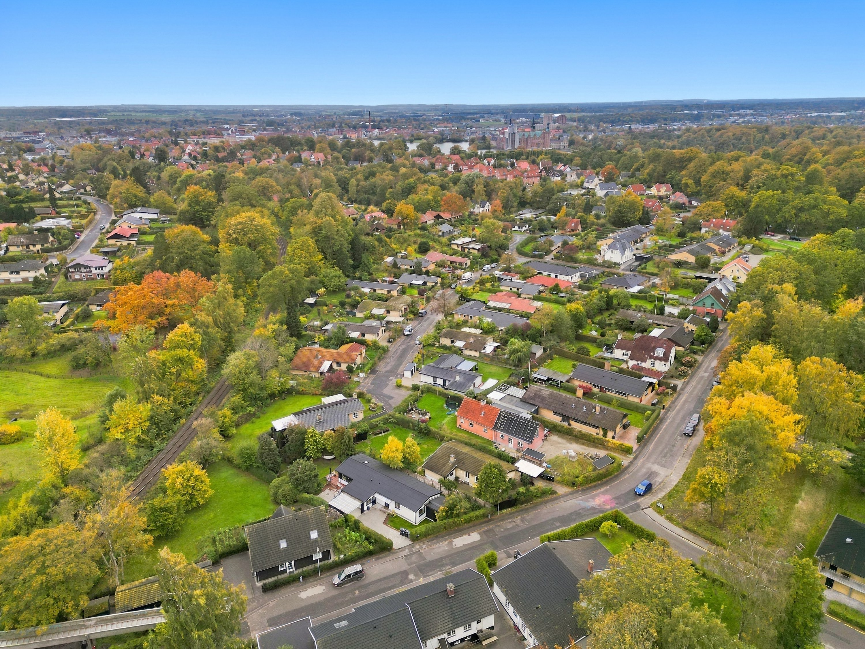 Fremhævet luftfoto billede i fuldskærmstilstand. Billede af Gl. Holmegårdsvej 26, 3400 Hillerød