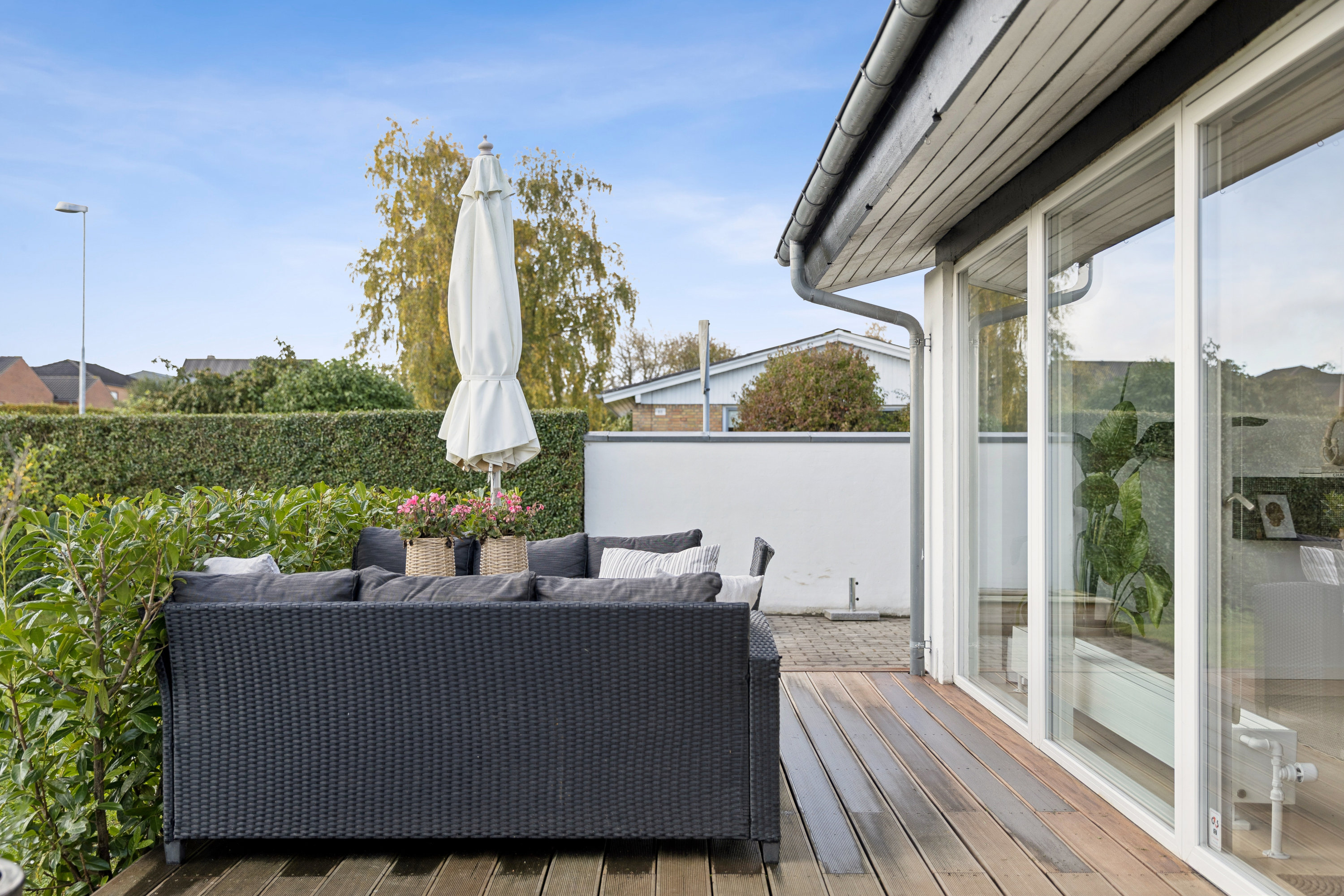 Fremhævet terrasse billede i fuldskærmstilstand. Billede af Bondehaven 18, 8541 Skødstrup