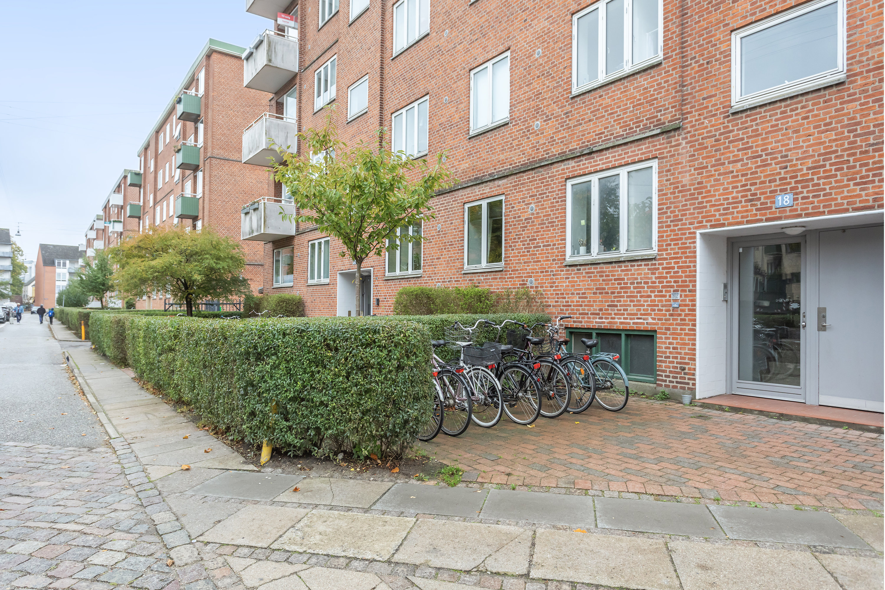 Fremhævet andet billede i fuldskærmstilstand. Billede af Ålandsgade 18, st. mf., 2300 København S