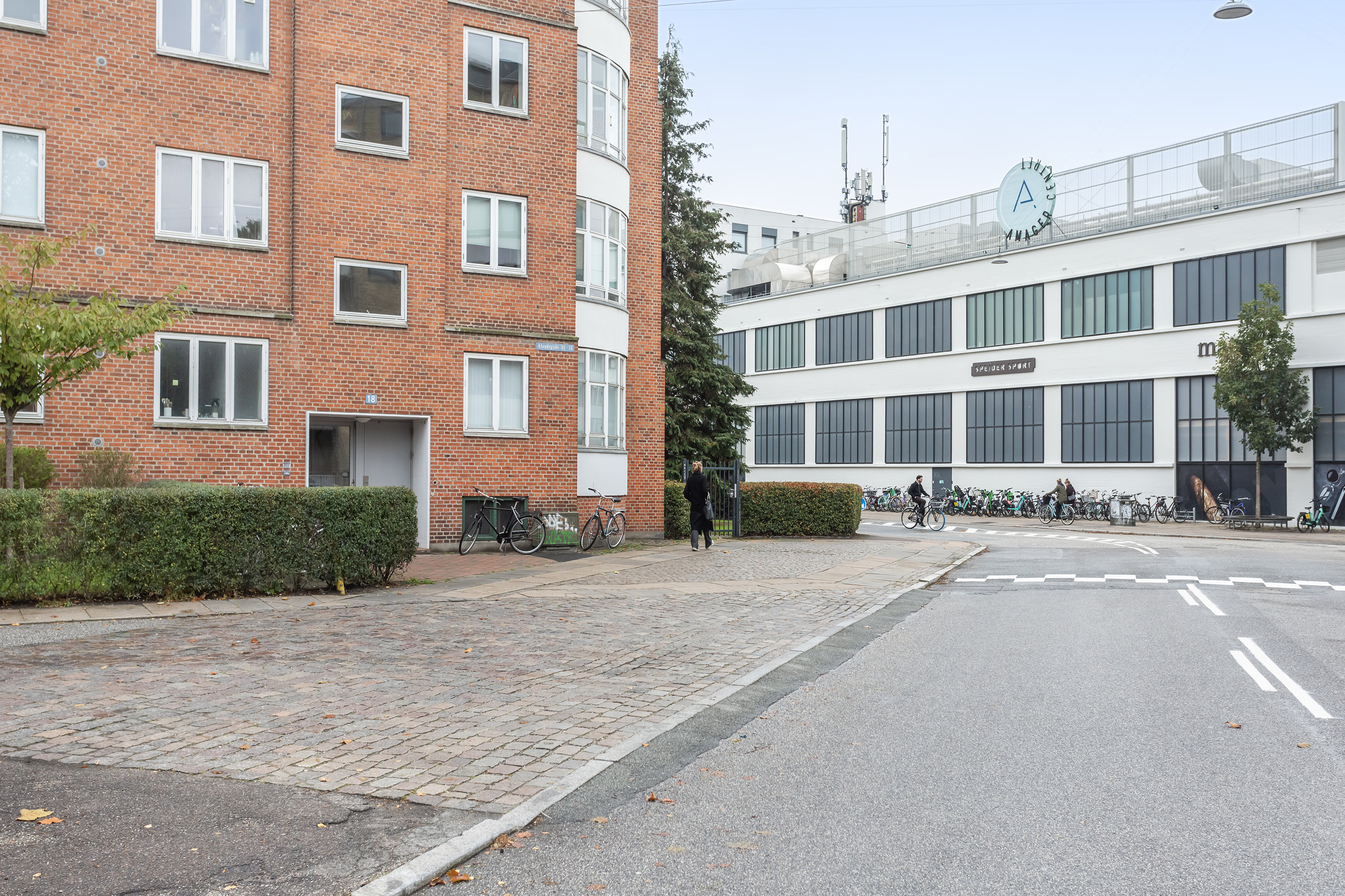 Fremhævet andet billede i fuldskærmstilstand. Billede af Ålandsgade 18, st. mf., 2300 København S