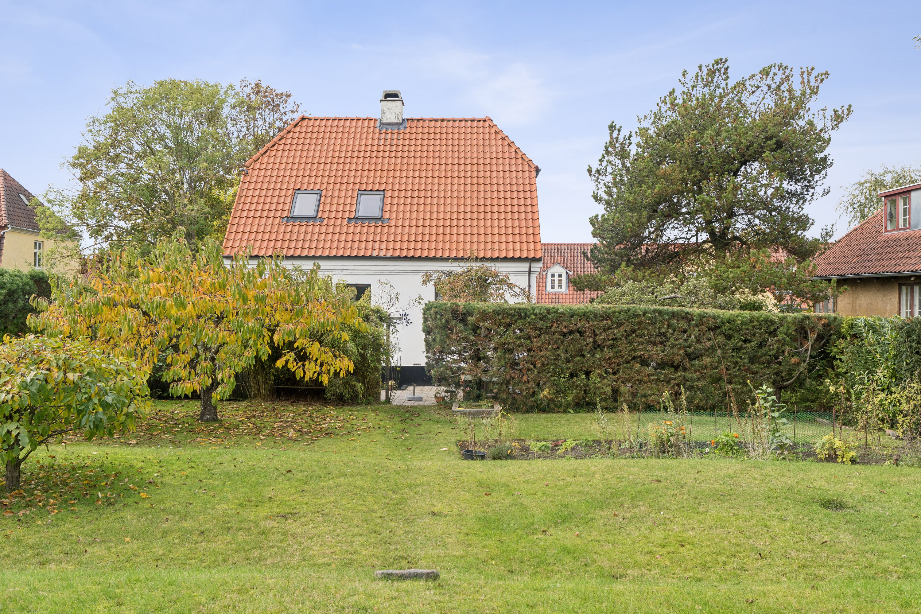 Fremhævet set fra haven billede i fuldskærmstilstand. Billede af Heilmannsvej 2, 3300 Frederiksværk