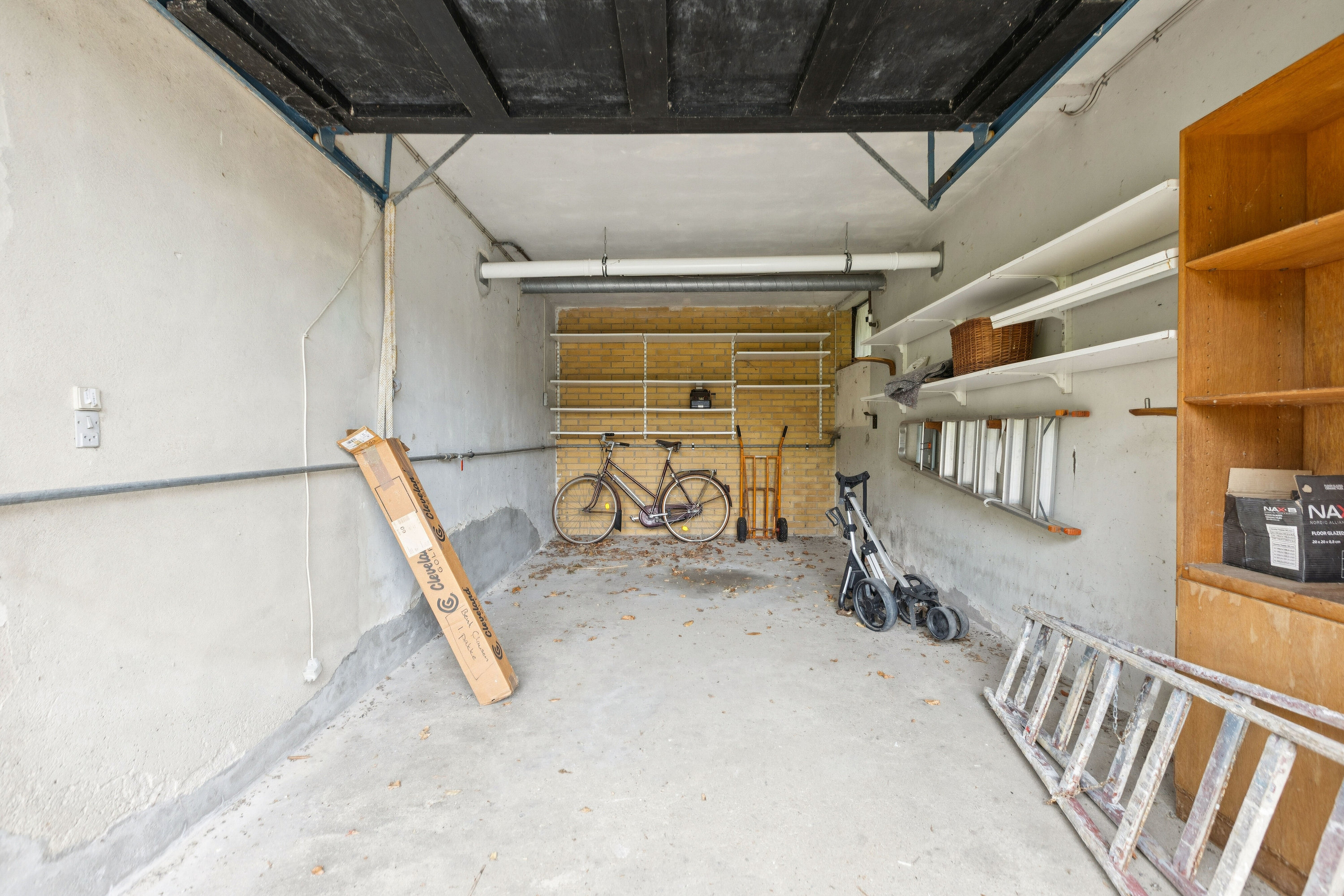 Fremhævet garage billede i fuldskærmstilstand. Billede af Fjordvænget 12, Kollund, 6340 Kruså