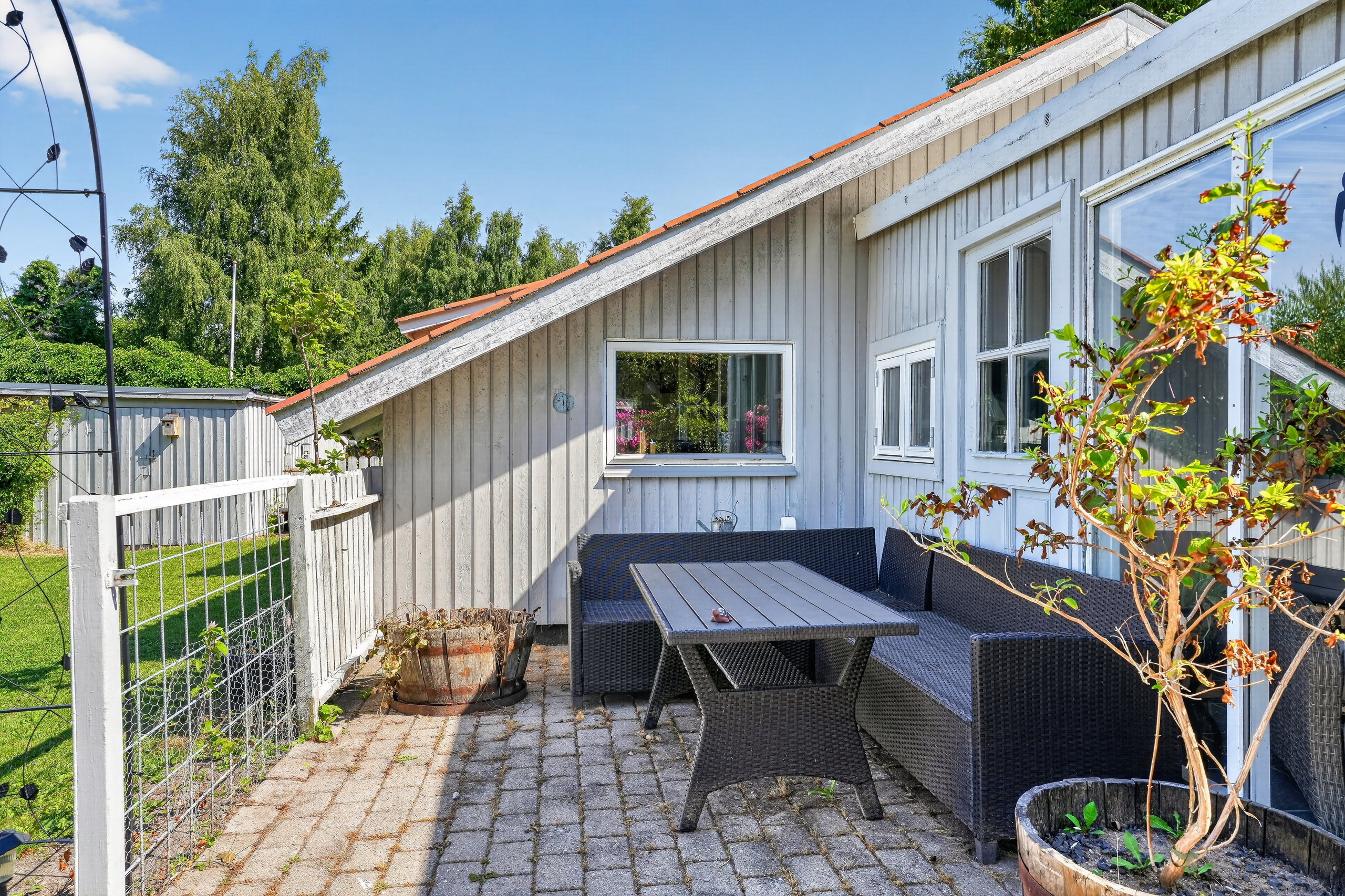 Fremhævet terrasse billede i fuldskærmstilstand. Billede af Ellekrattet 4, Kisserup, 4300 Holbæk