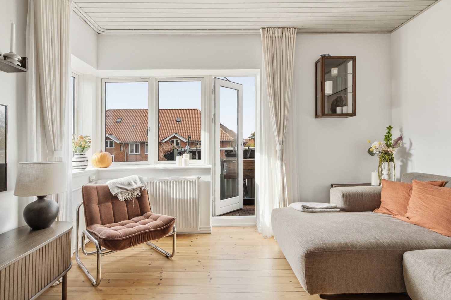 Fremhævet andet billede i fuldskærmstilstand. Billede af Bydammen 19, 2. th., 2750 Ballerup