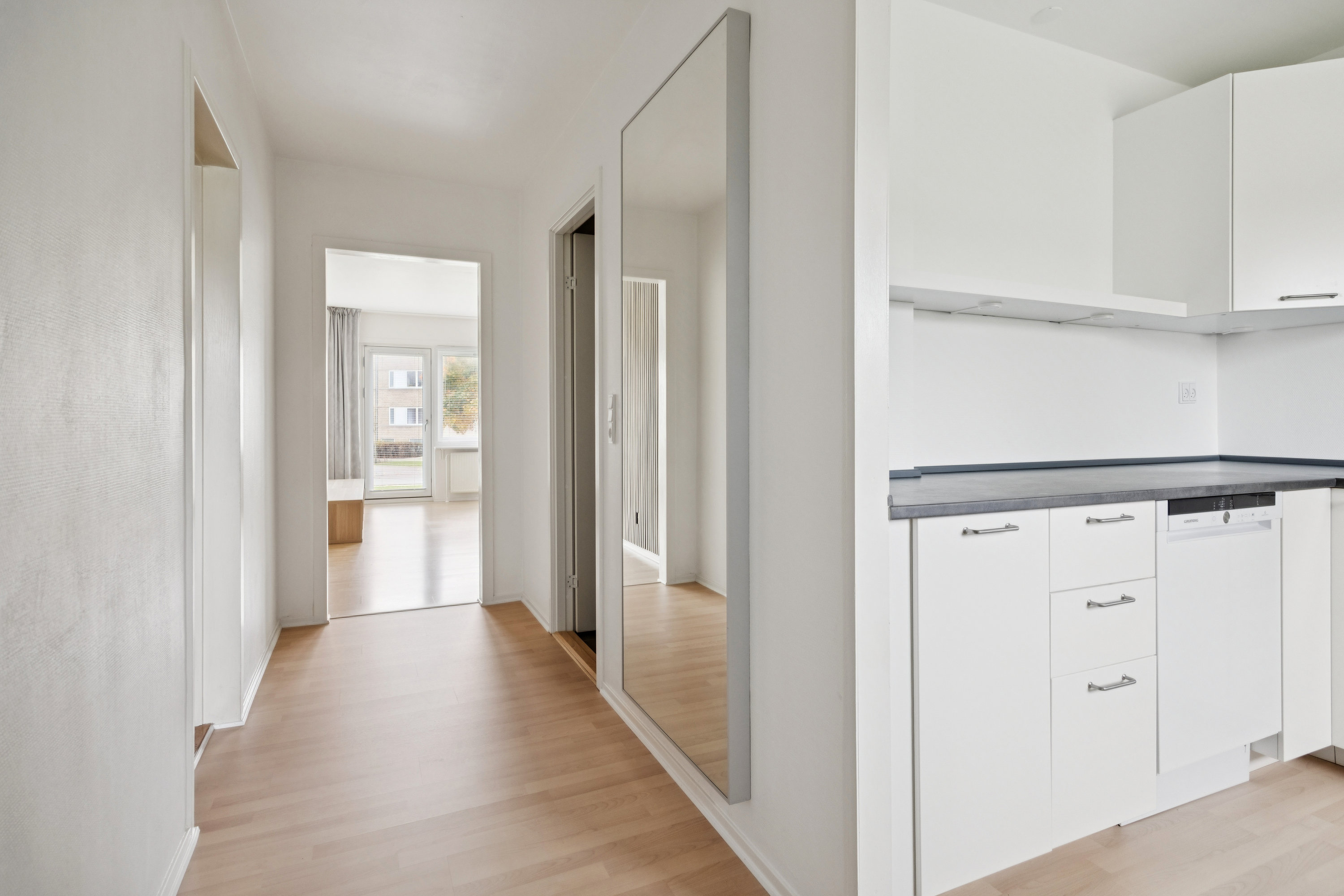 Fremhævet værelse billede i fuldskærmstilstand. Billede af Arkildsdal 52, st., 9400 Nørresundby