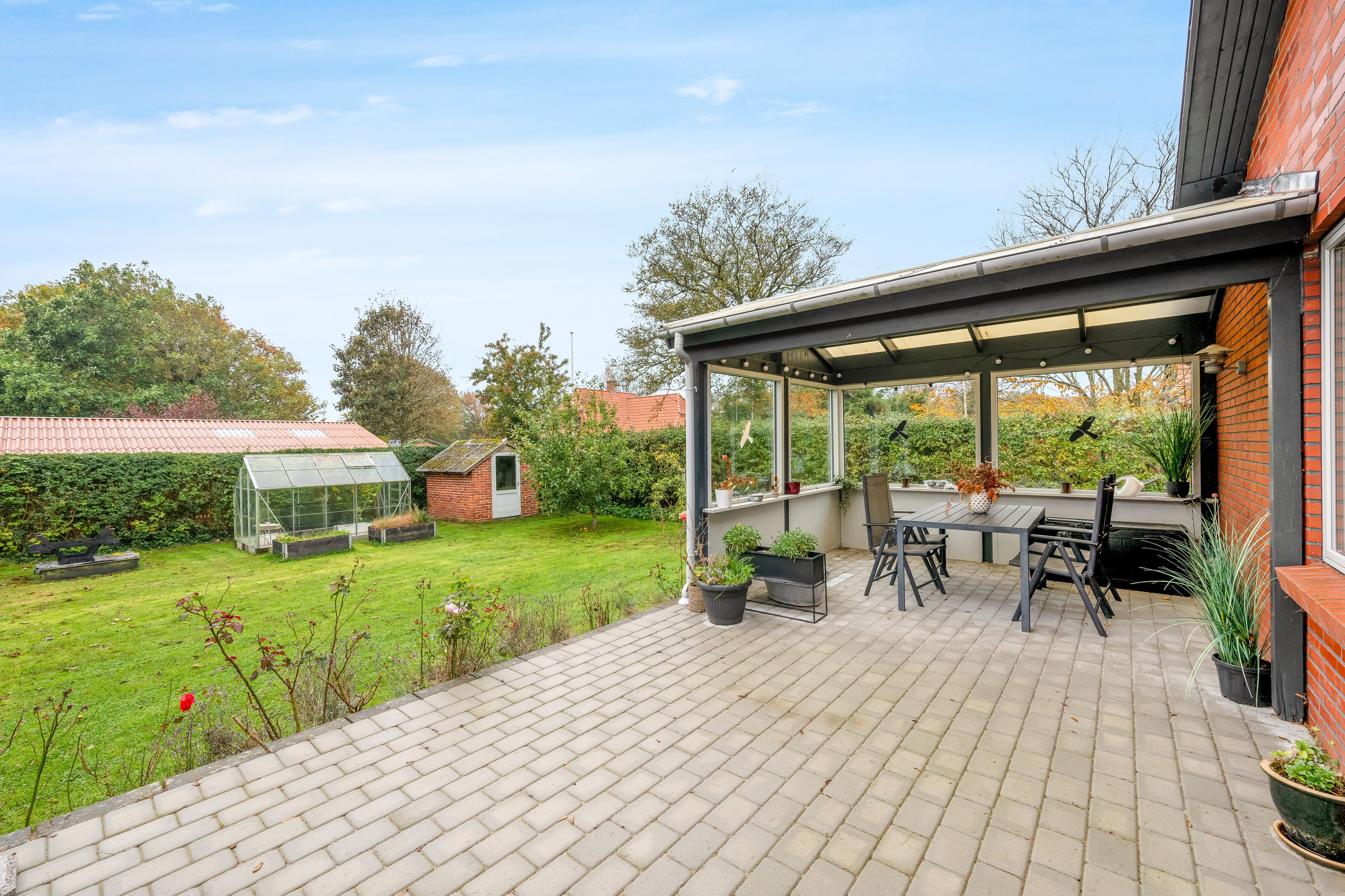 Fremhævet overdækket terrasse billede i fuldskærmstilstand. Billede af Skolevej 10, Rindum, 6950 Ringkøbing